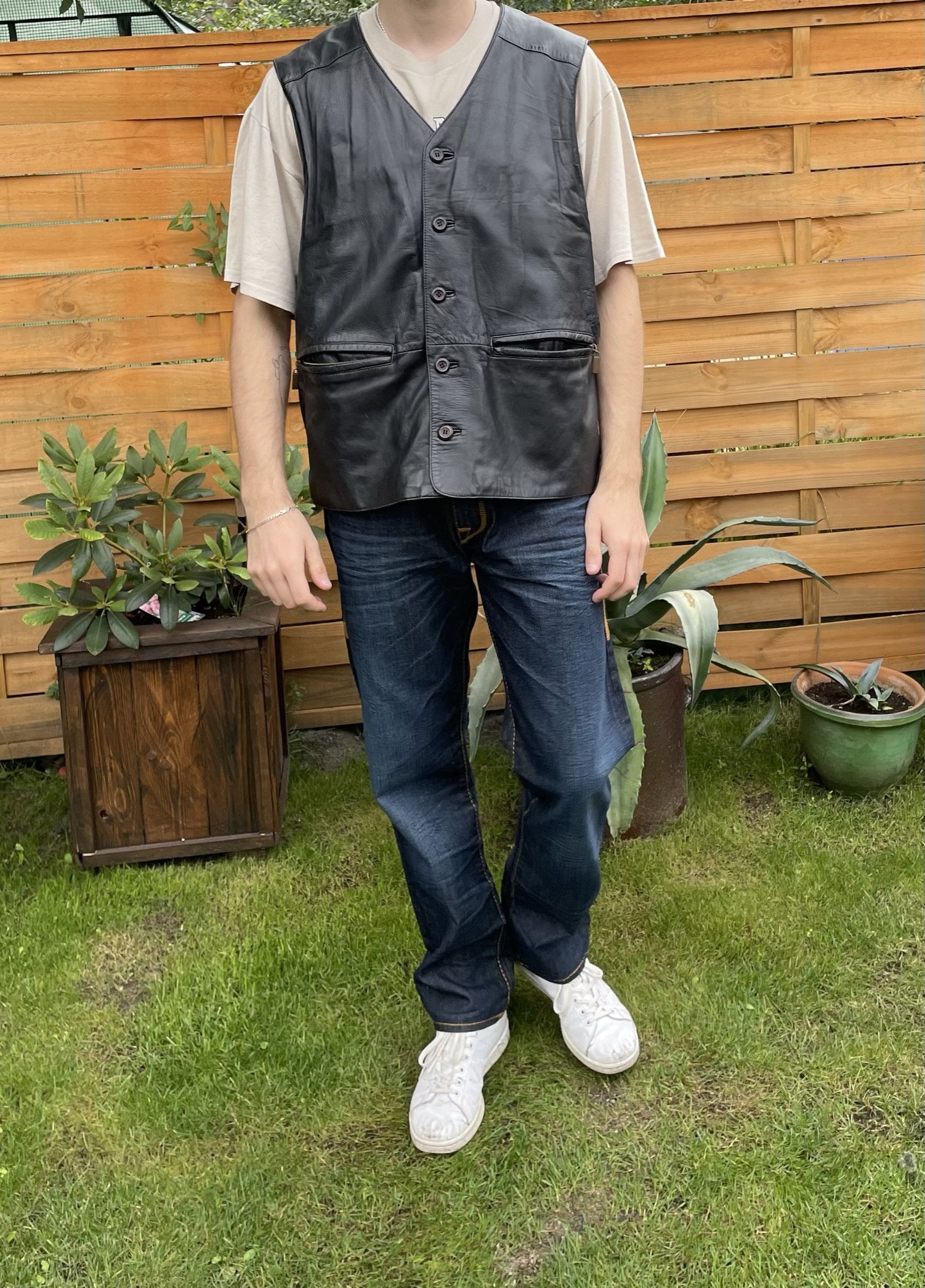 Genuine Leather × Vintage Vintage real leather vest jacket 90s retro vibe oversize Size US XL / EU 56 / 4 - 5 Thumbnail