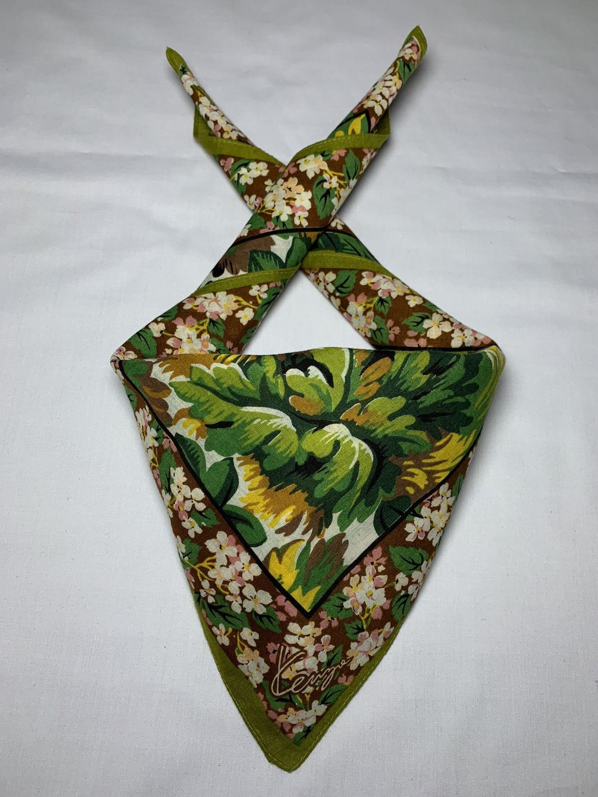 Kenzo Kenzo beautiful design Neckerchief / Handkerchief Size ONE SIZE - 1 Thumbnail