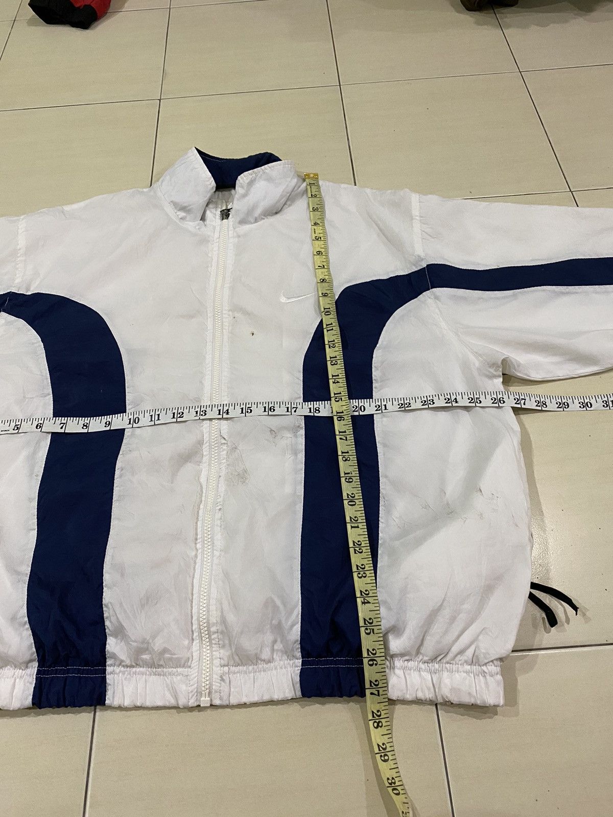 Nike × Vintage Vintage Nike Big swosh logo windbraker Size US L / EU 52-54 / 3 - 13 Thumbnail