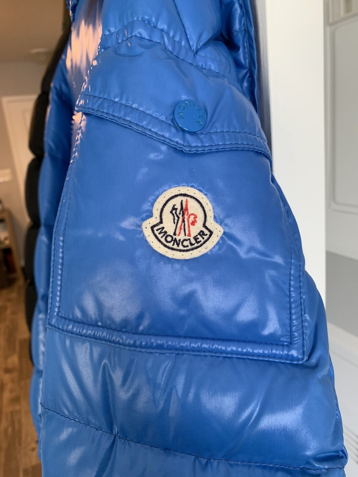 Moncler Beautiful Moncler Down Jacket Size 2 Blue Color Size US M / EU 48-50 / 2 - 3 Thumbnail