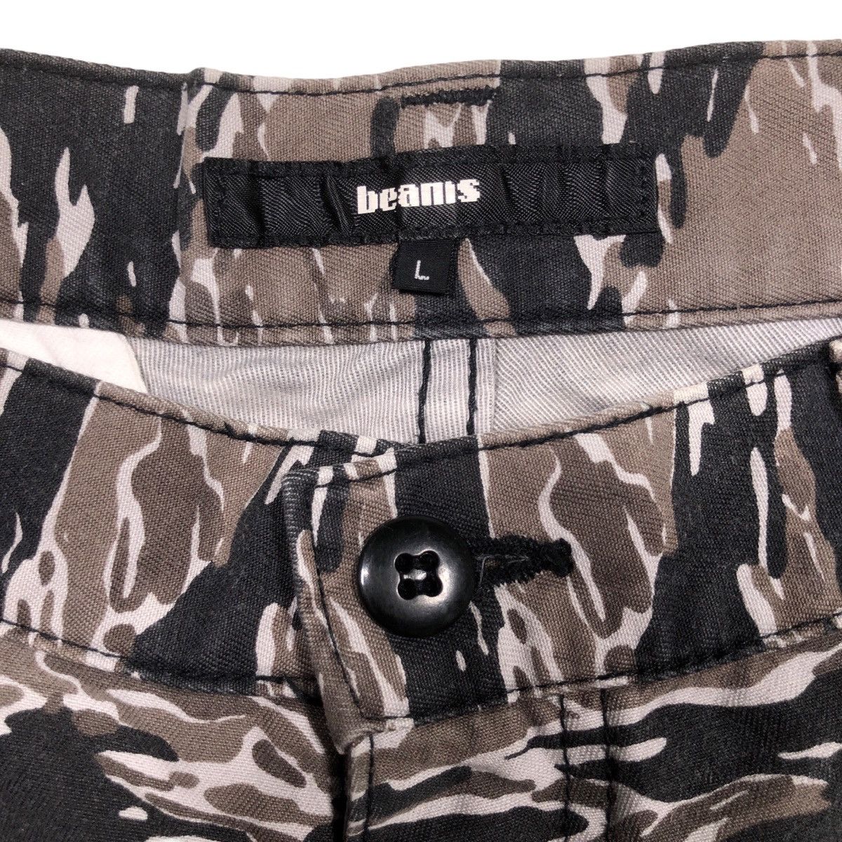 Beams Plus Made in Japan) Beams Tiger Camo Cargo Shorts Size US 32 / EU 48 - 8 Thumbnail