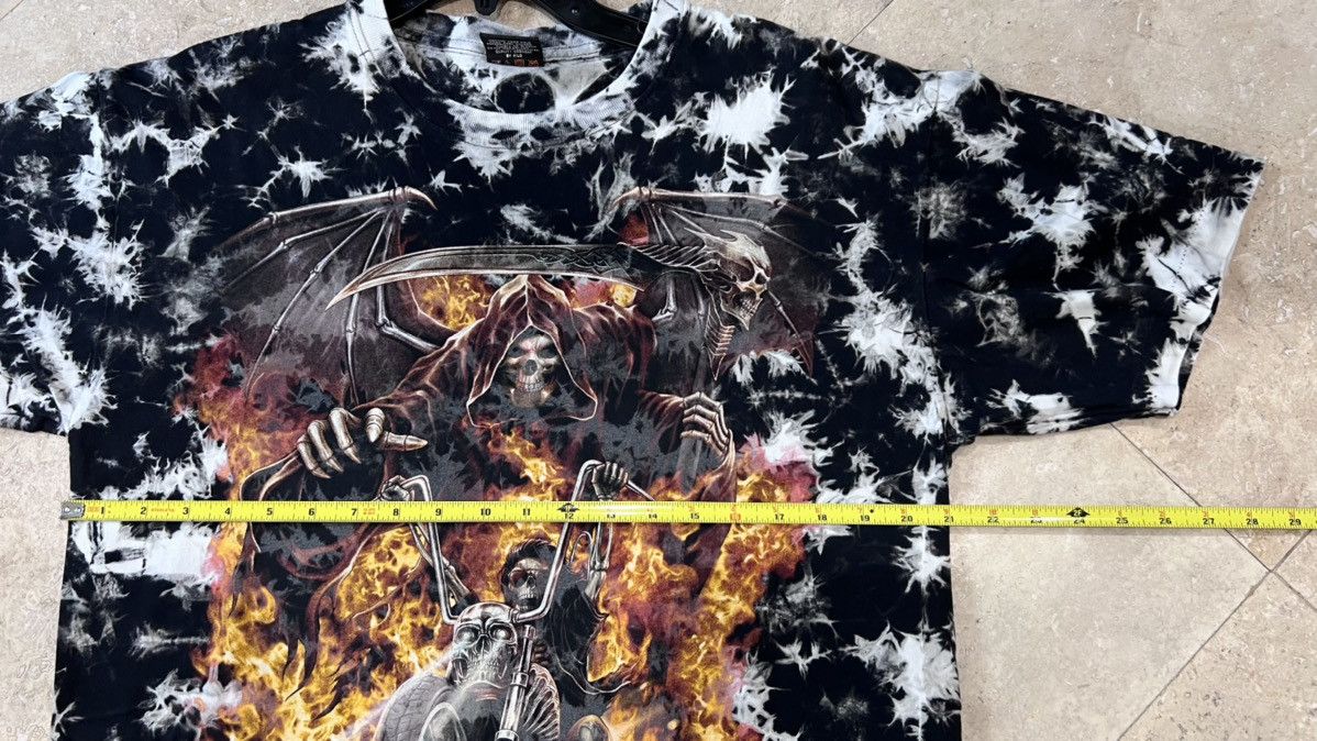 Vintage Skull in a Motorcycle Tie Dye Glow in the dark Size Large Size US L / EU 52-54 / 3 - 10 Thumbnail