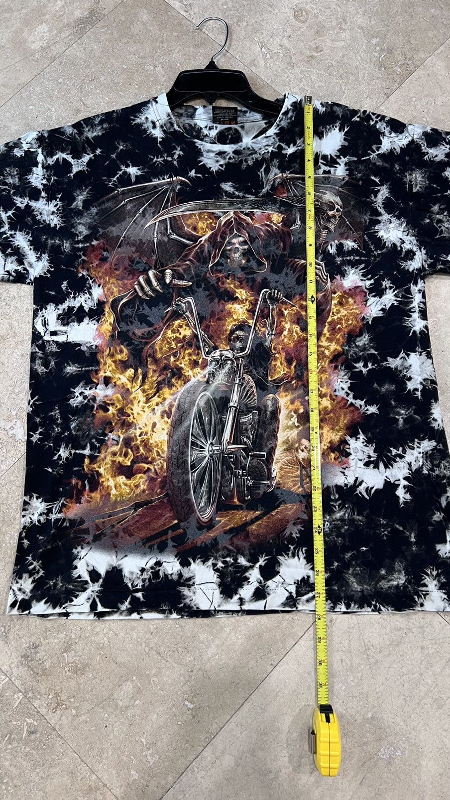 Vintage Skull in a Motorcycle Tie Dye Glow in the dark Size Large Size US L / EU 52-54 / 3 - 9 Thumbnail