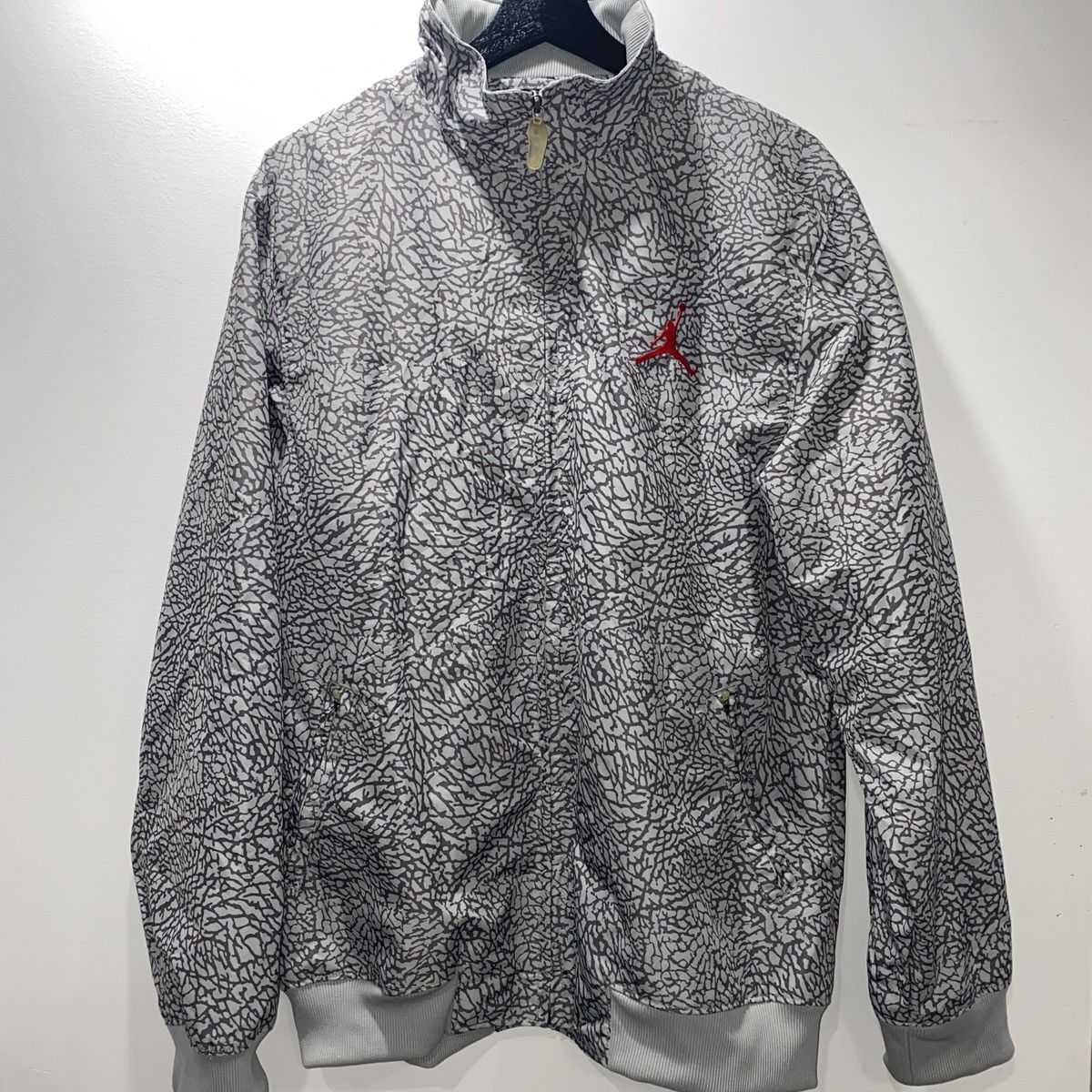 Jordan elephant print jacket deals