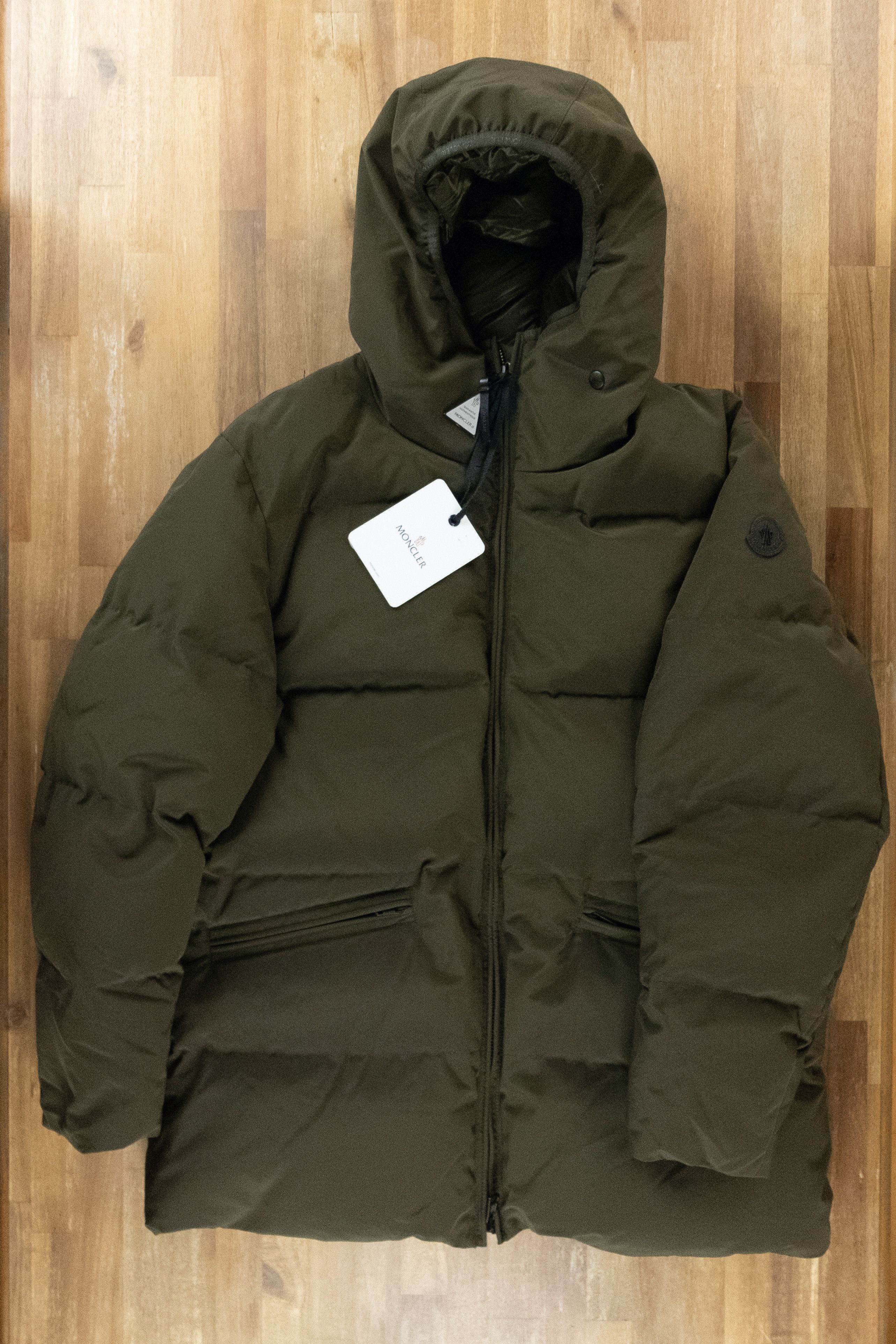Moncler MONCLER Montsouris green quilted down puffer parka jacket 5 ...