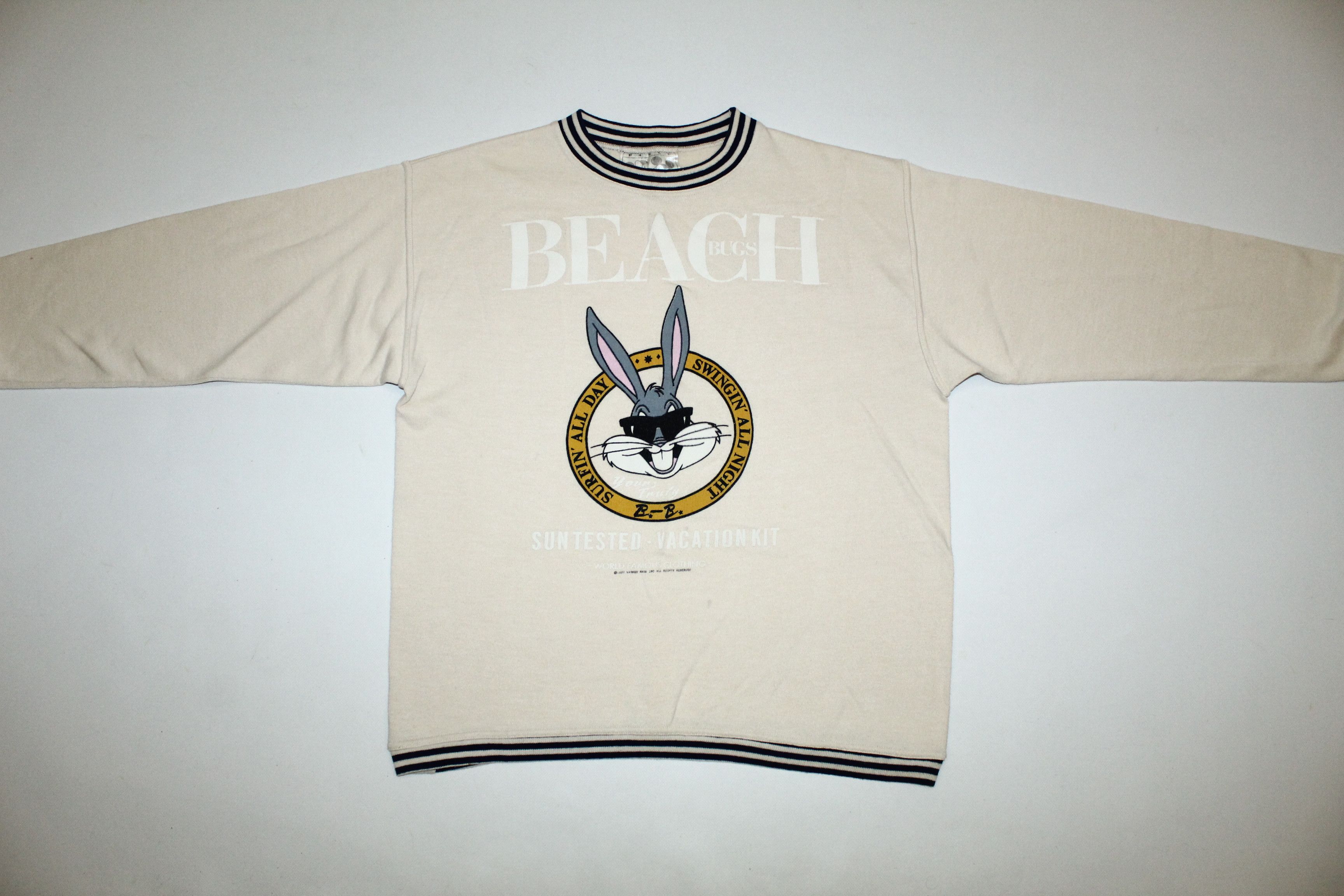 Warner Bros RARE💥1987 World Famous Beach Bugs Warner Bros. Sweatshirt Size US XL / EU 56 / 4 - 5 Thumbnail