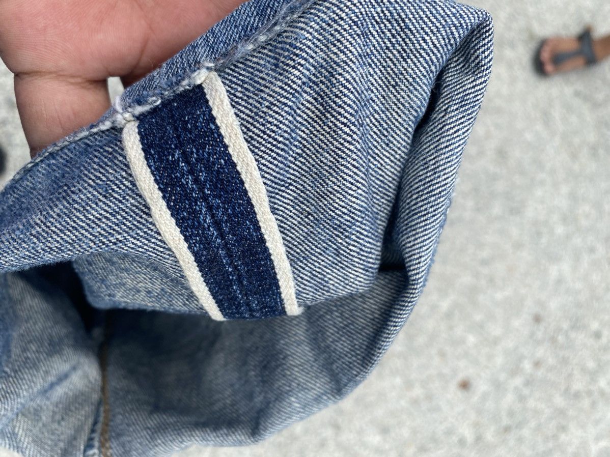 Levi's Vintage Clothing × Vintage Vintage Thrashed Levi’s 201 Big E Selvedge LVC Button 555 Size US 30 / EU 46 - 4 Thumbnail