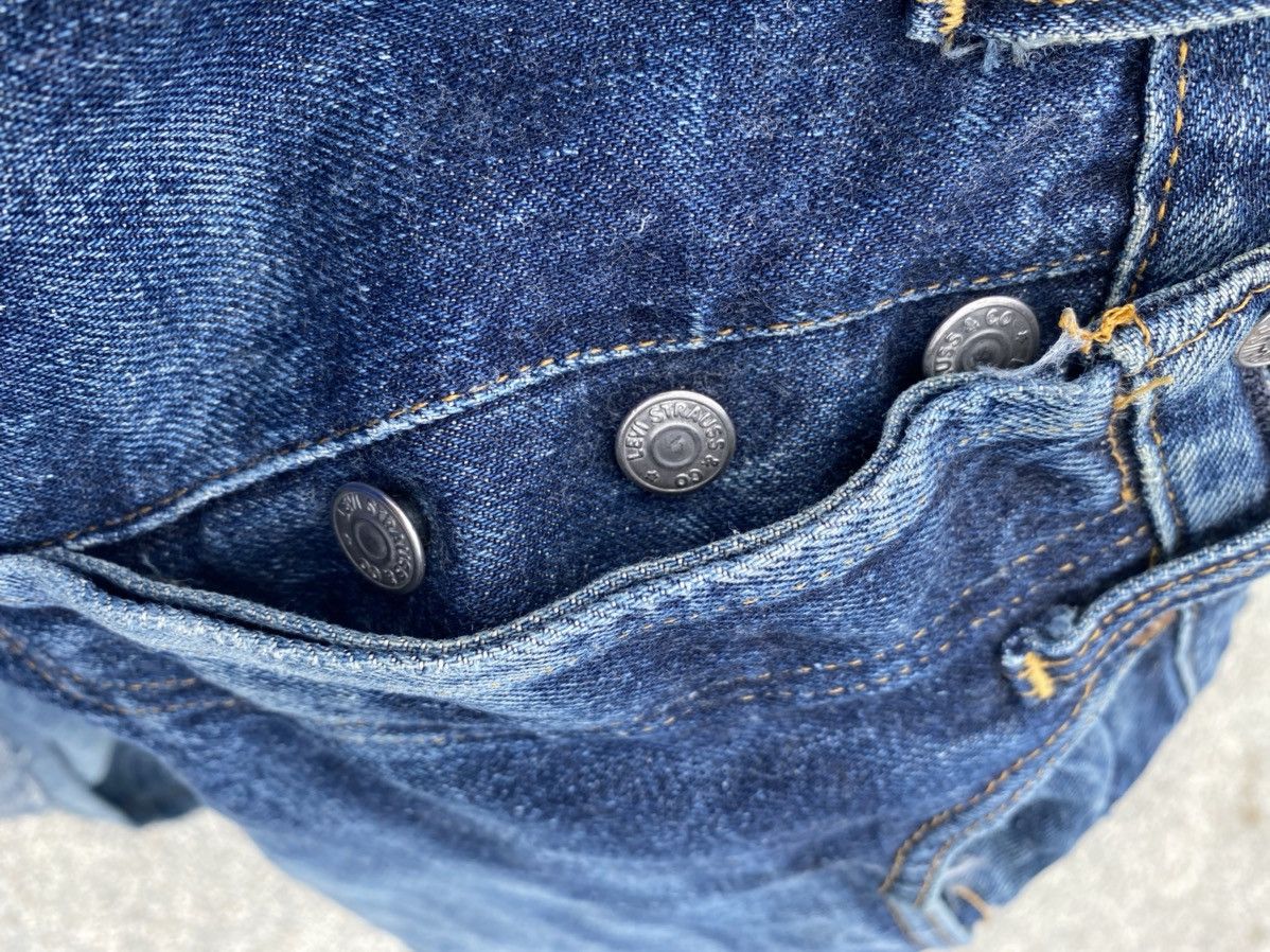 Levi's Vintage Clothing × Vintage Vintage Thrashed Levi’s 201 Big E Selvedge LVC Button 555 Size US 30 / EU 46 - 9 Thumbnail