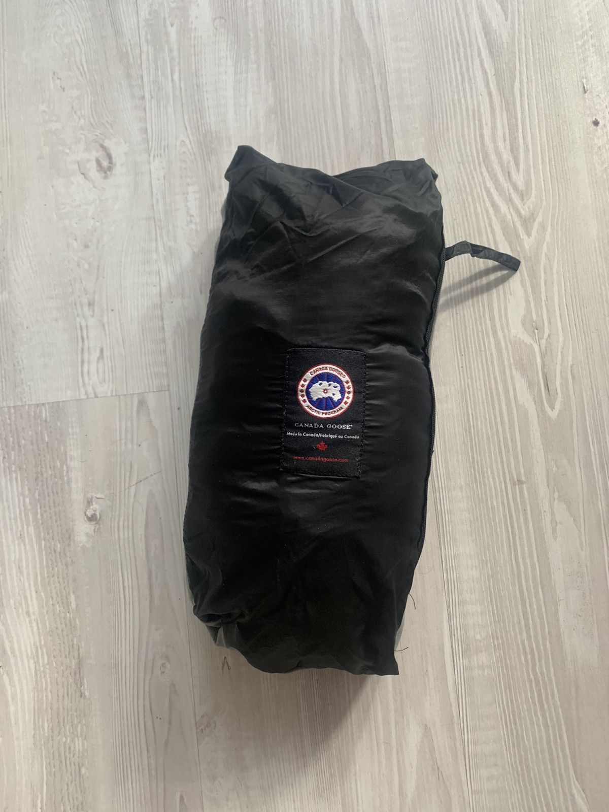 Canada goose pillow pocket shop