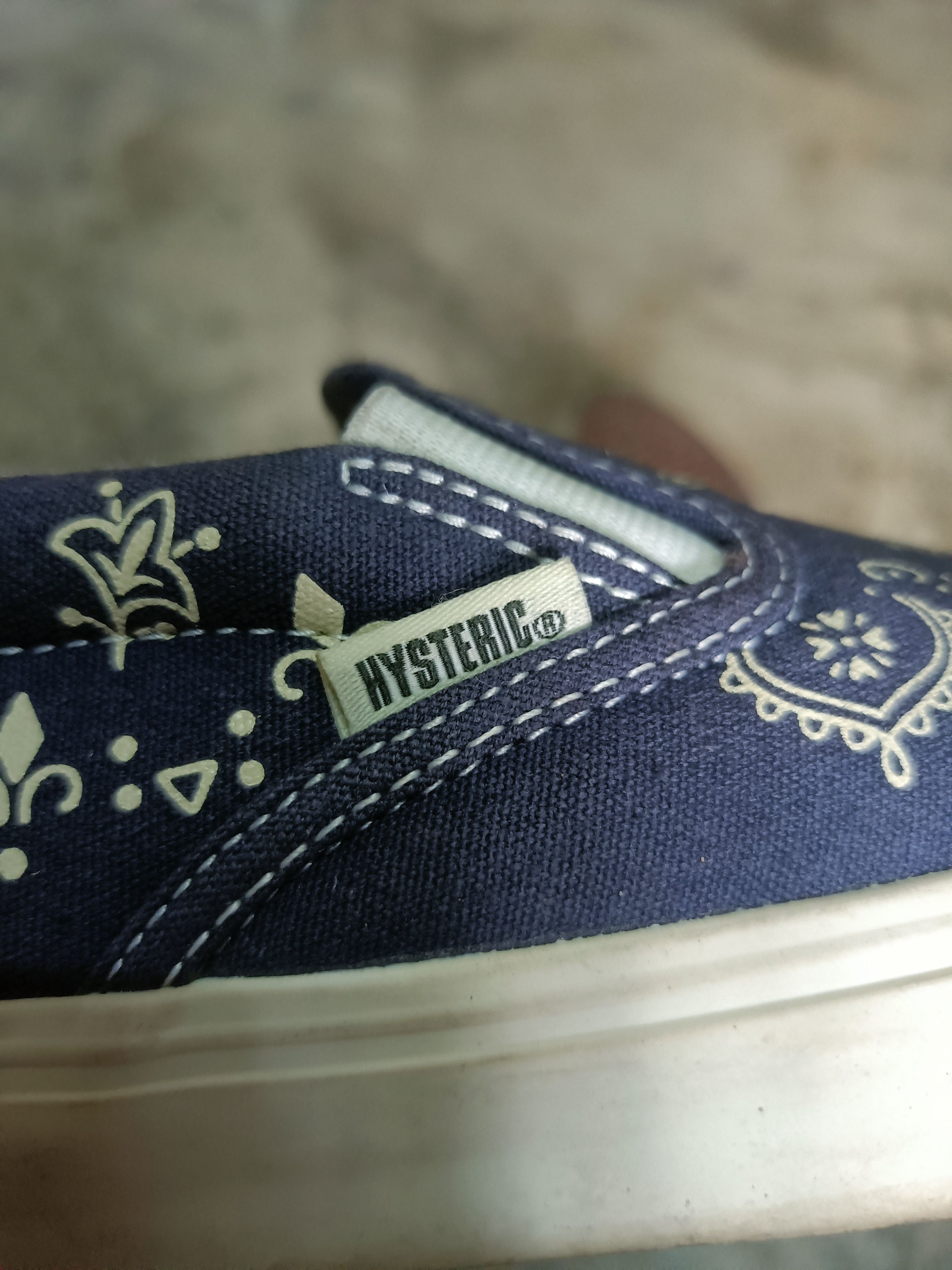 Hysteric Glamour × Vintage Bandana Fullprint Slip On Size US 8 / EU 41 - 13 Thumbnail