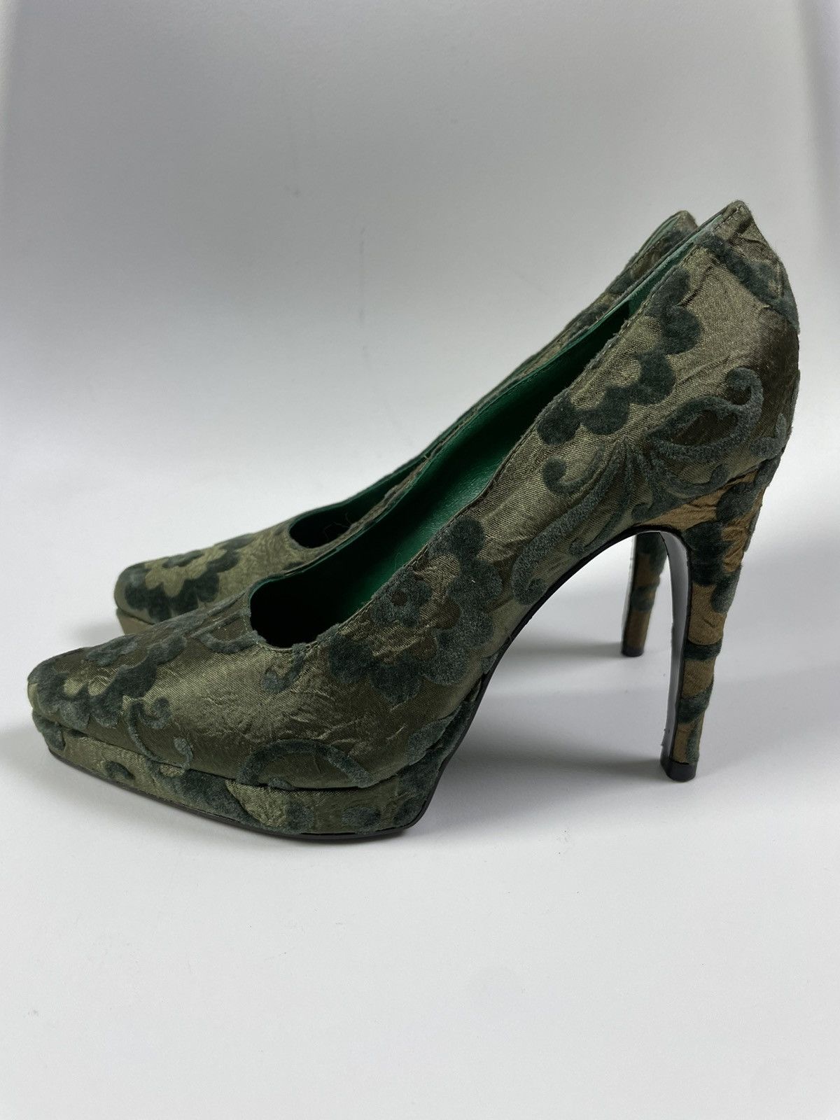Casedei Casadei Velour Engraved Heels size 36,5 Size US 6.5 / IT 36.5 - 4 Thumbnail