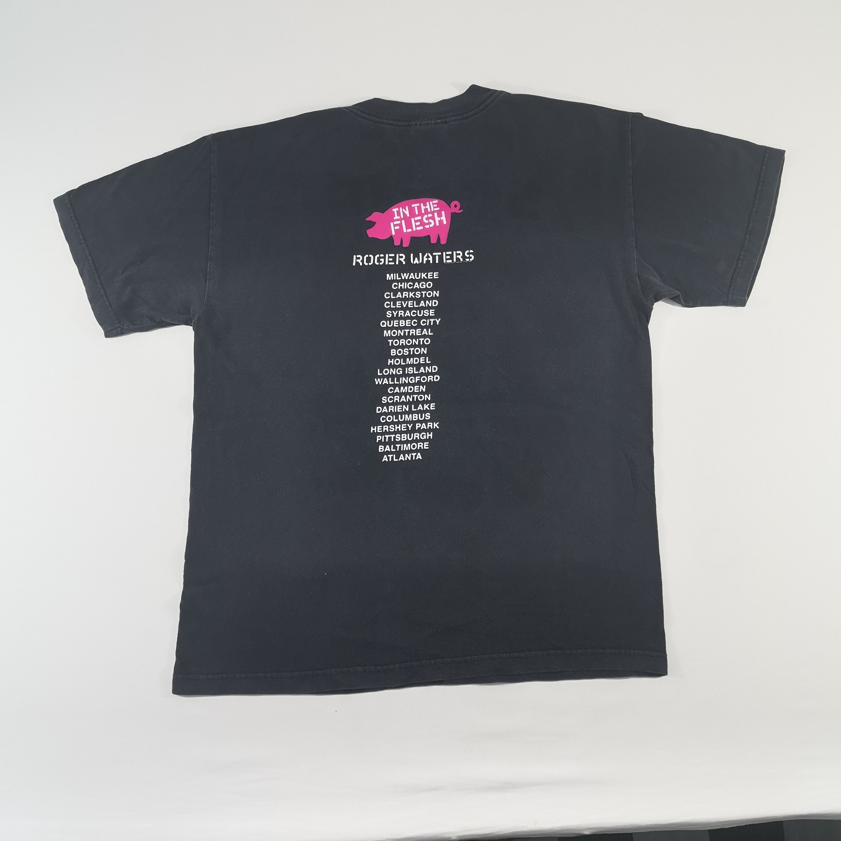 Vintage Vintage 90s Roger Waters In The Flesh Shirt-T665 Size US L / EU 52-54 / 3 - 2 Preview