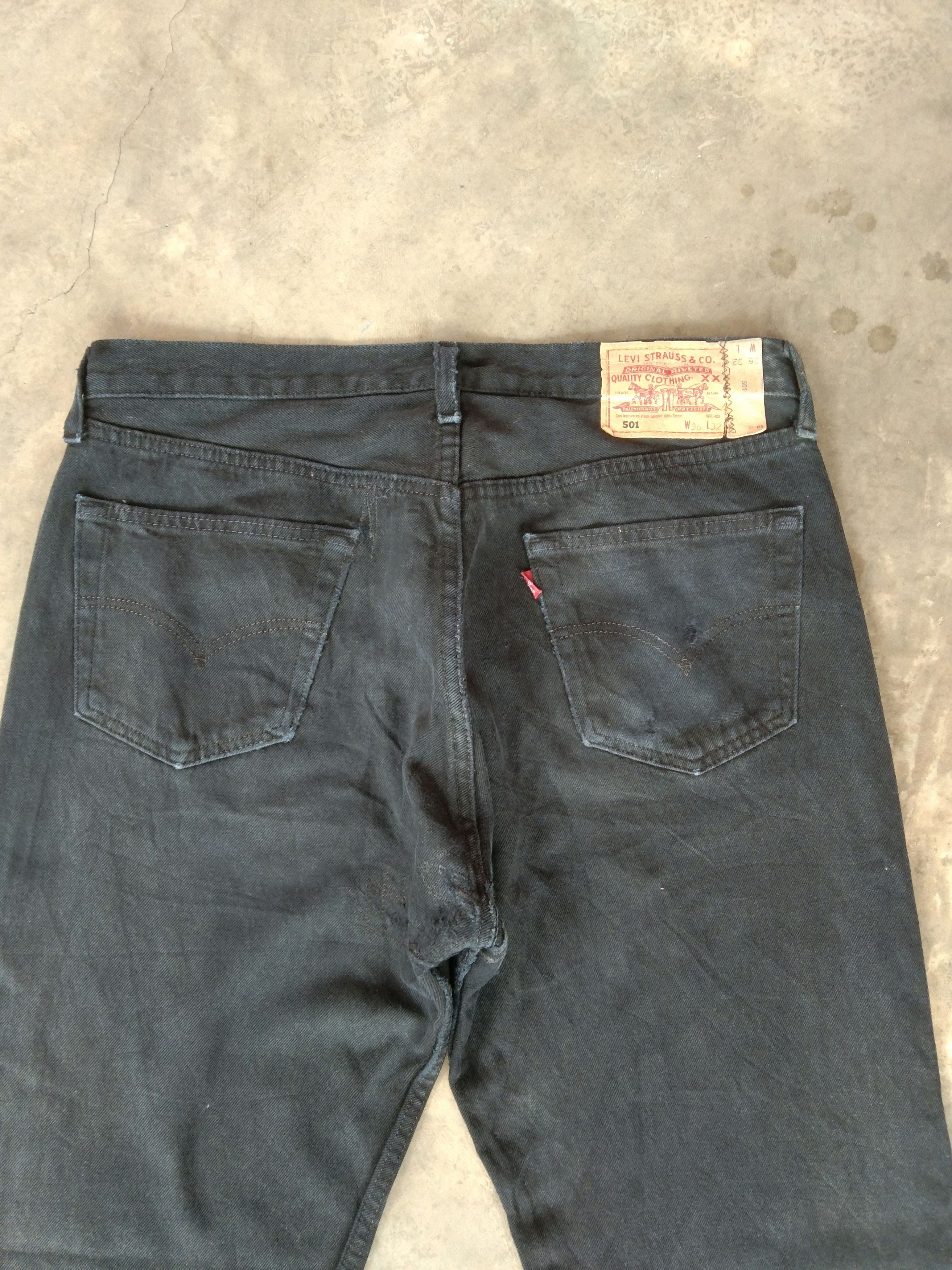 Levi's × Vintage Vintage Levis 501 Black Distressed Jeans 36x32 Size US 36 / EU 52 - 5 Thumbnail