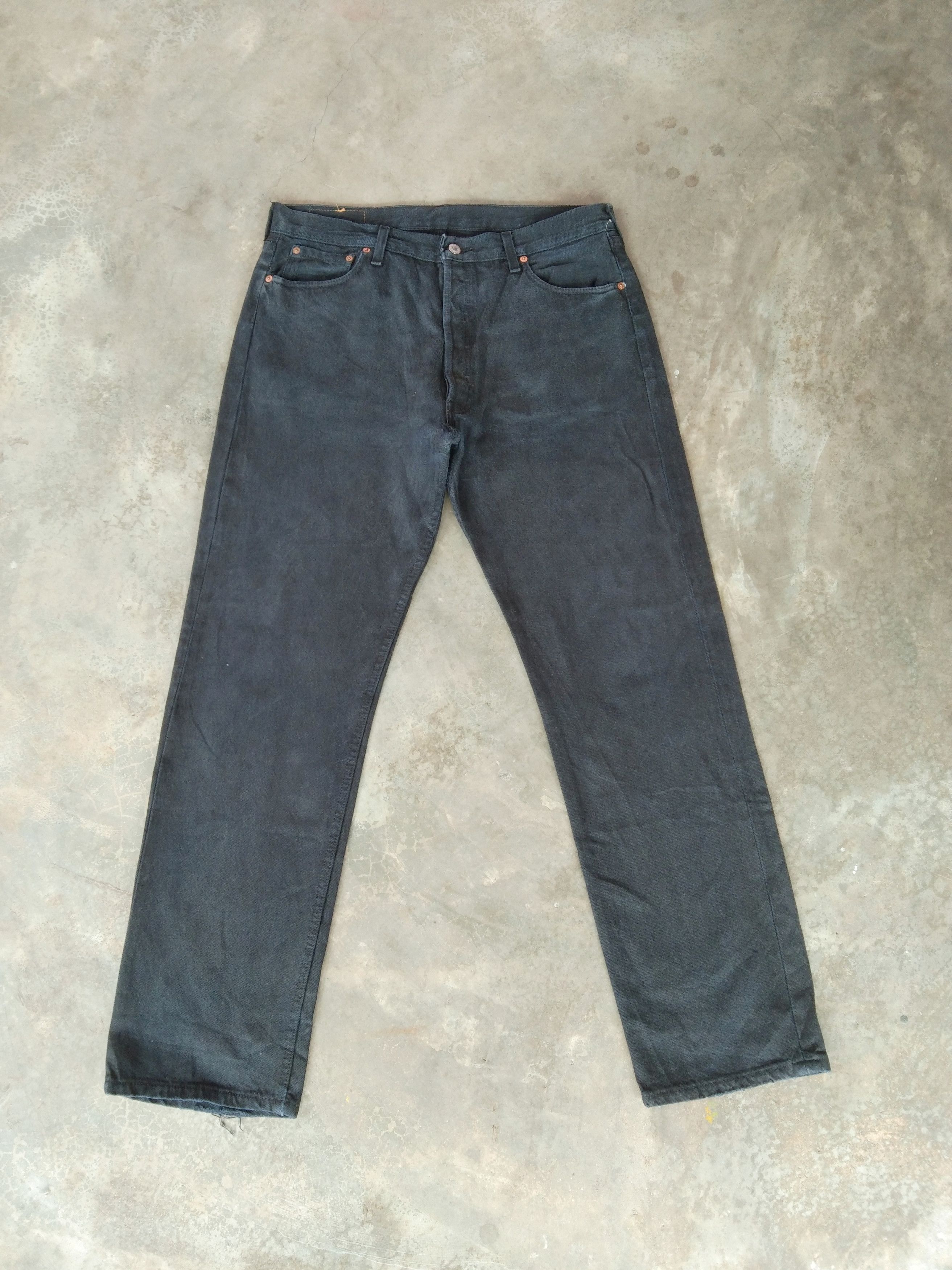 Levi's × Vintage Vintage Levis 501 Black Distressed Jeans 36x32 Size US 36 / EU 52 - 1 Thumbnail