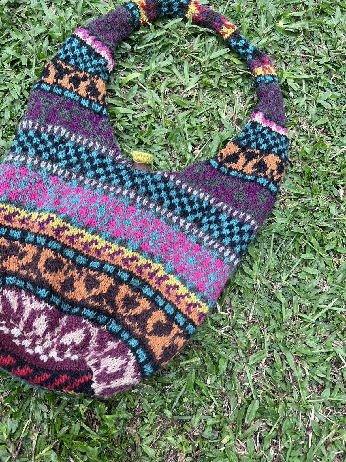 Vintage VINTAGE 90’s NAVAJO SLING BAG Size ONE SIZE - 4 Thumbnail