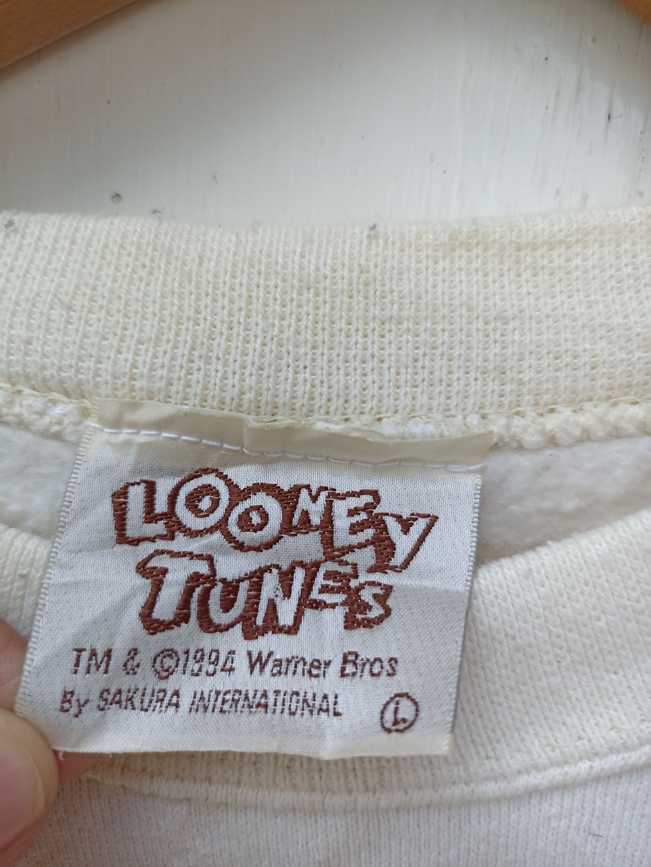 Vintage 90s Vintage Bugs Bunny sweatshirt Looney tunes
