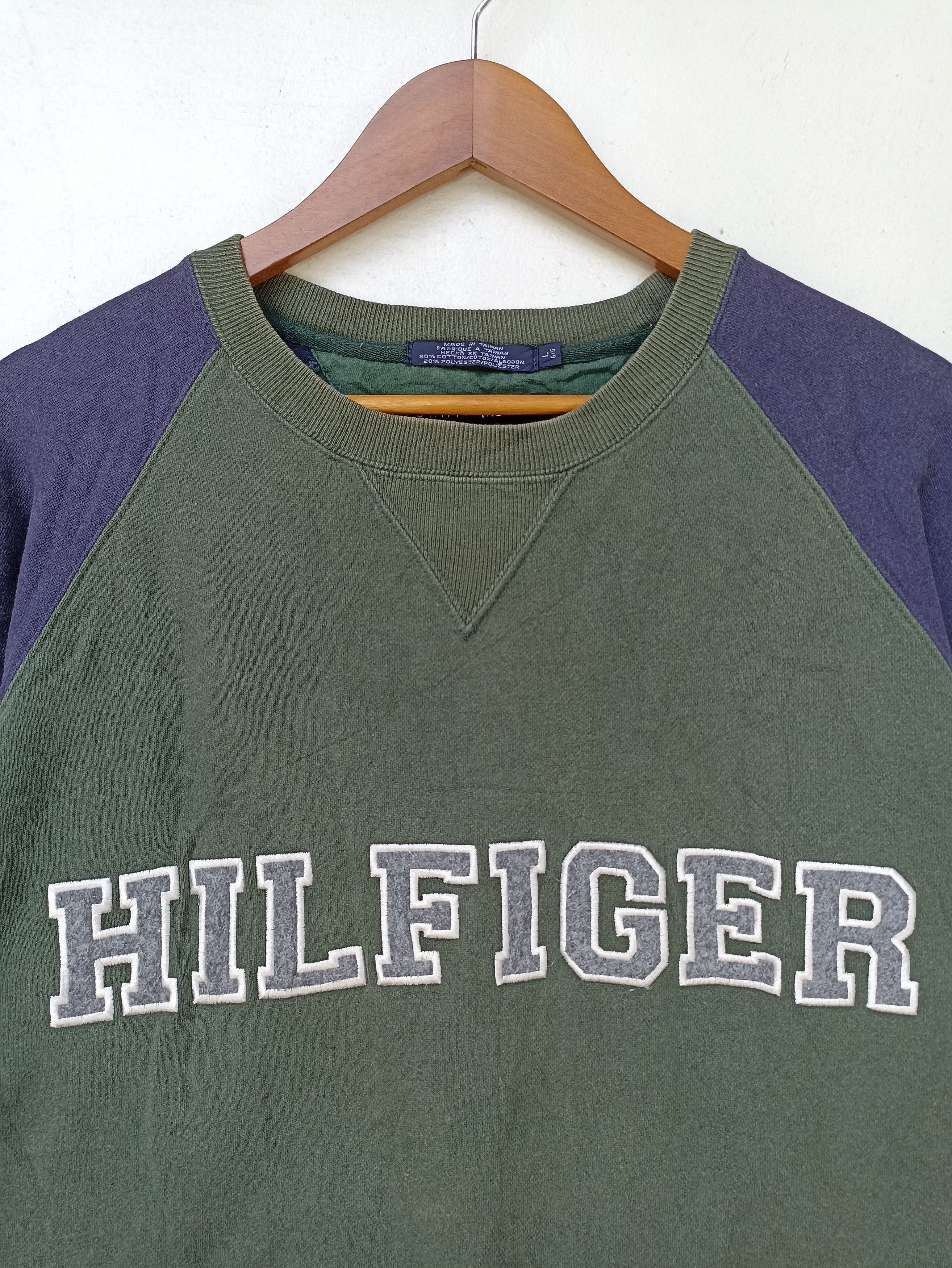 Tommy Hilfiger Vintage Tommy Hilfiger sweatshirt spell out Size US L / EU 52-54 / 3 - 2 Thumbnail