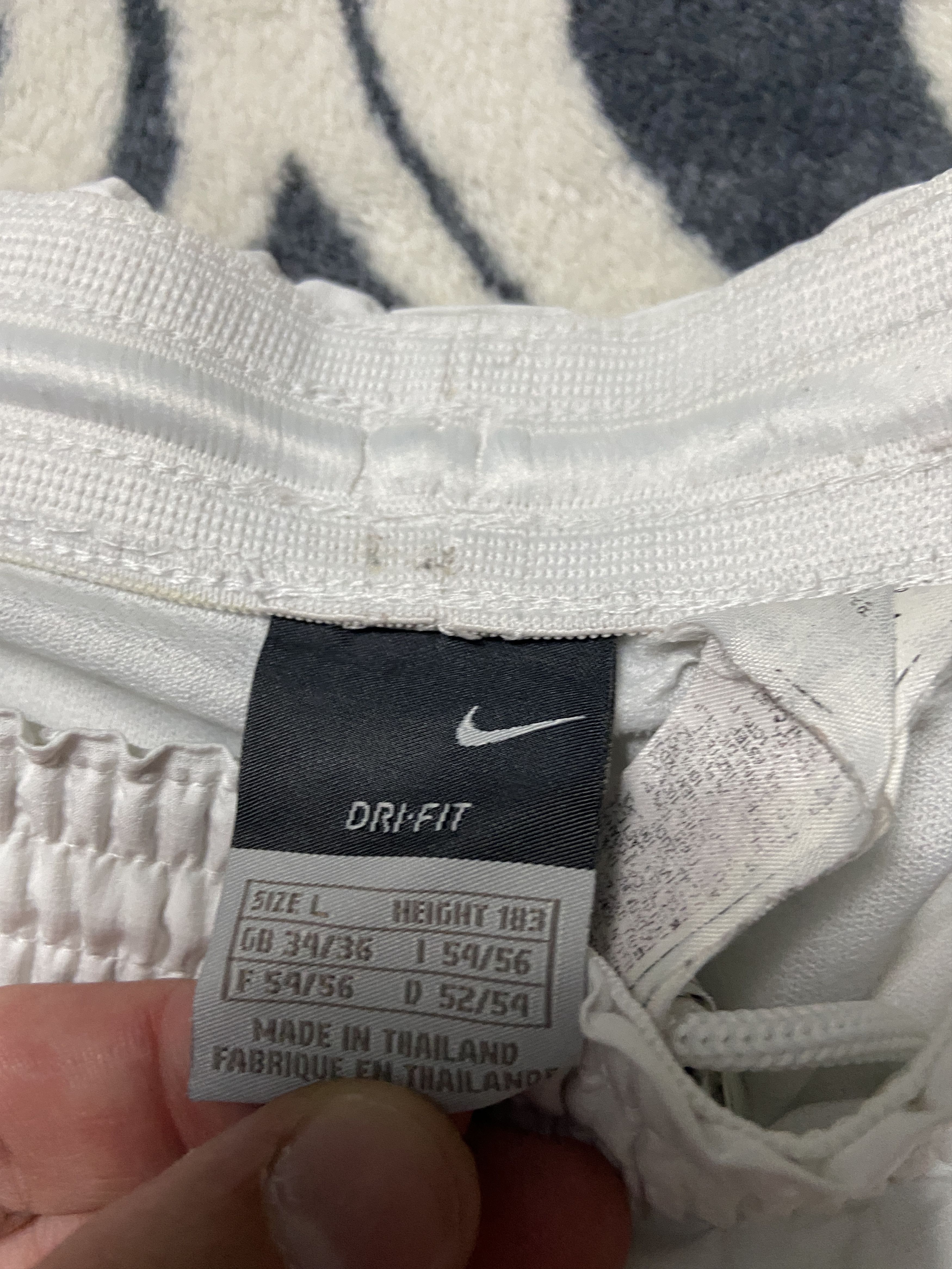 Nike × Vintage Vintage Nike Mens Shorts Dri Fit Y2K Size US 34 / EU 50 - 3 Thumbnail