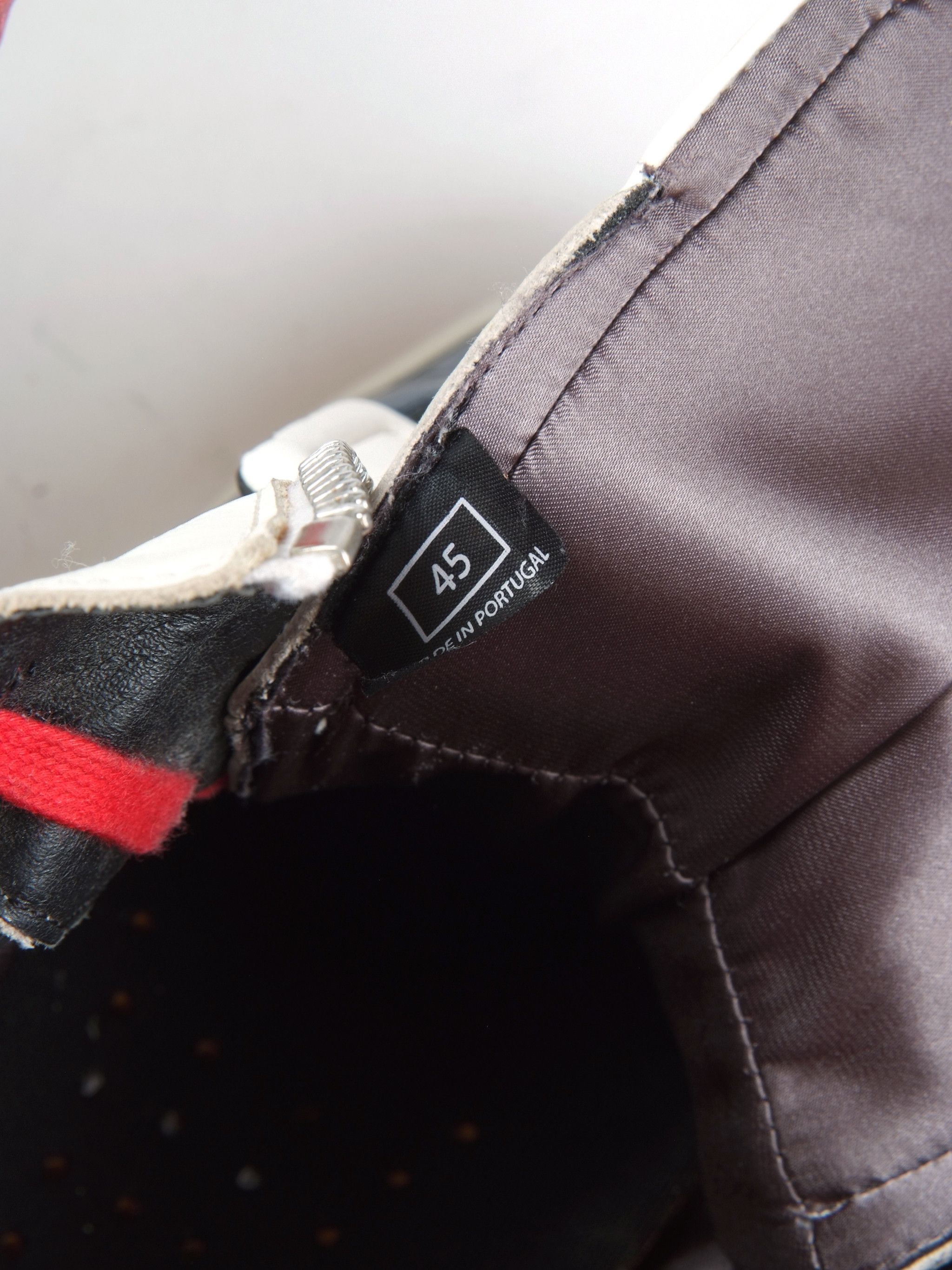 Just Cavalli × Raf Simons × Vintage RaRe Vintage Just Cavalli Leather Hi-Top Zip Sneakers US12 Size US 12 / EU 45 - 7 Thumbnail
