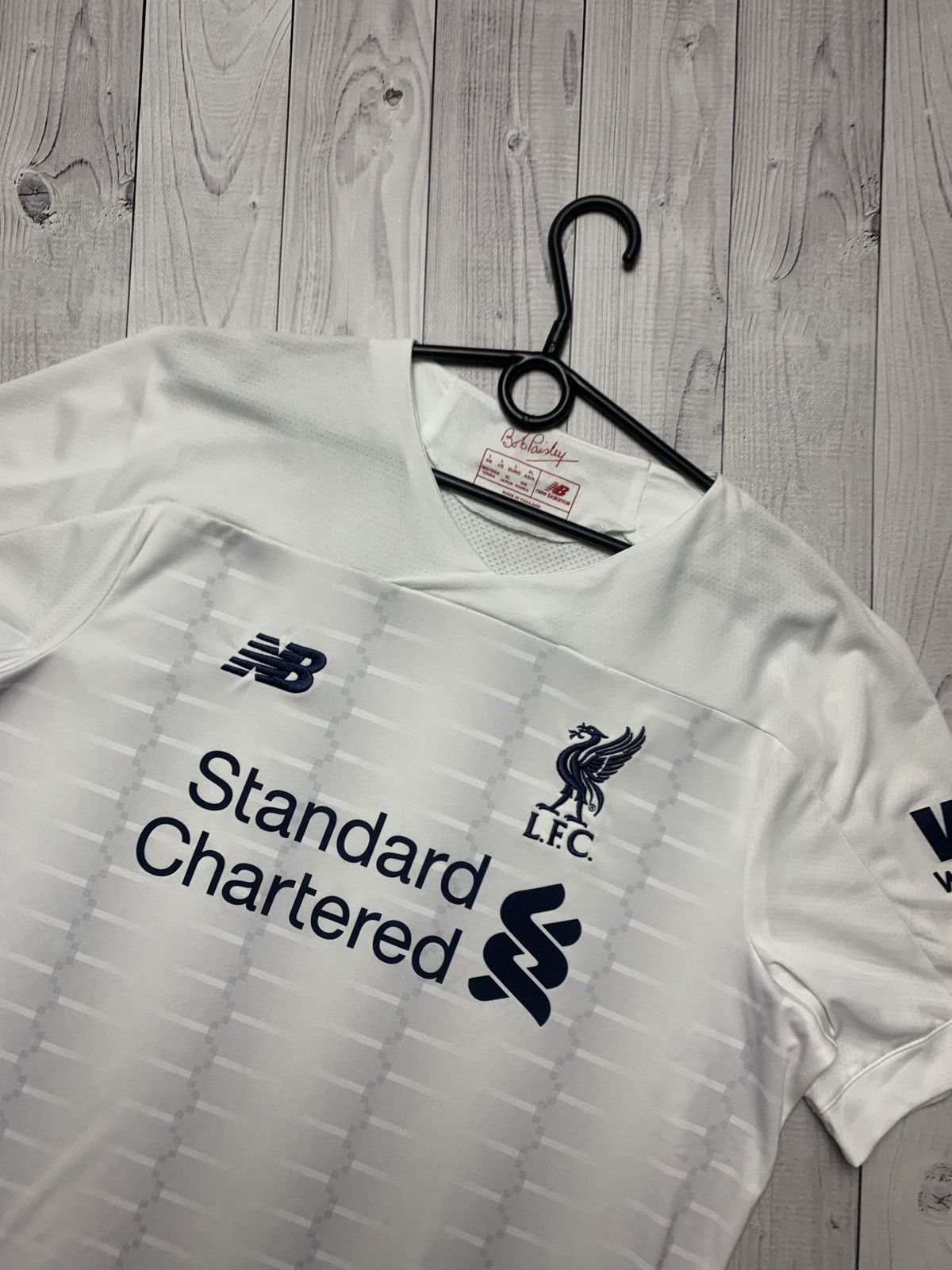 Other Soccer jersey Liverpool white away size L Size US L / EU 52-54 / 3 - 2 Thumbnail