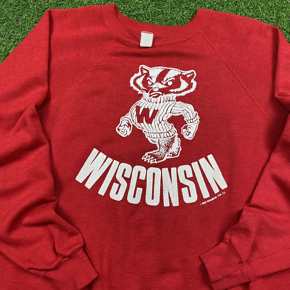 Vintage Vintage 80s Wisconsin Badgers Crewneck Sweatshirt Size M Size US M / EU 48-50 / 2 - 3 Thumbnail