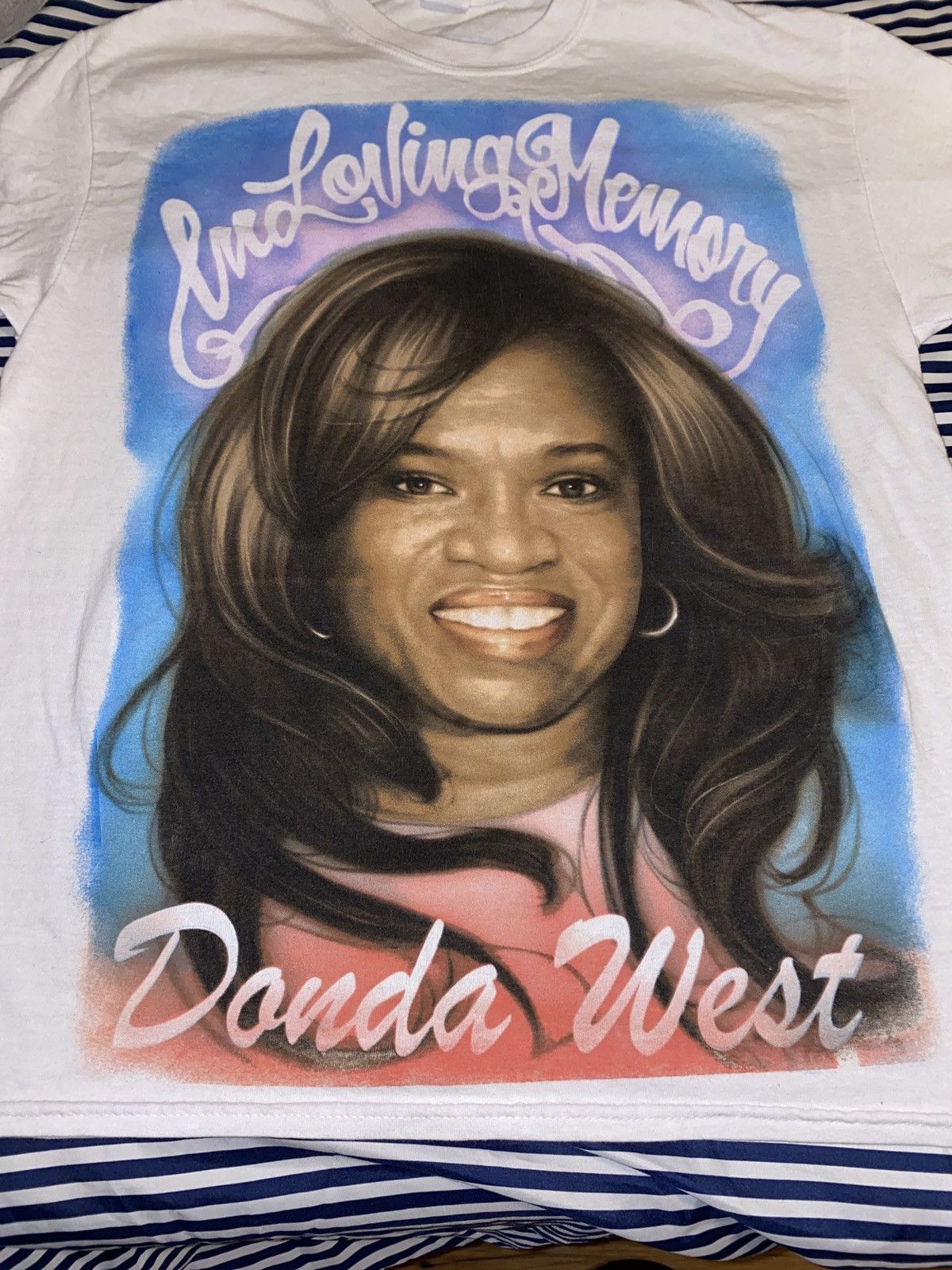 Gildan × Kanye West Kanye West Saint Pablo In Loving Memory T-Shirt Size US M / EU 48-50 / 2 - 1 Thumbnail