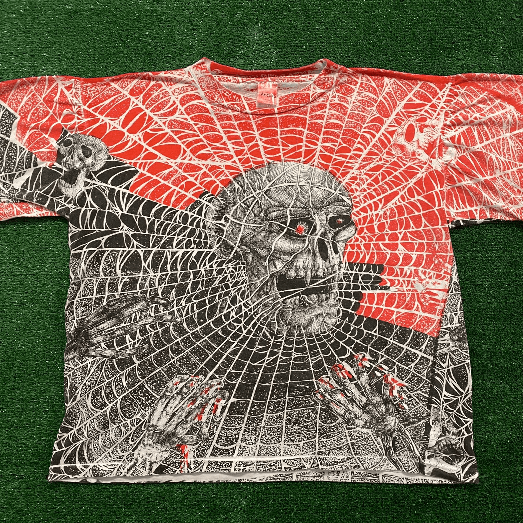 Vintage Skull Spiderweb Vintage 90s Punk T-Shirt Size US L / EU 52-54 / 3 - 1 Thumbnail