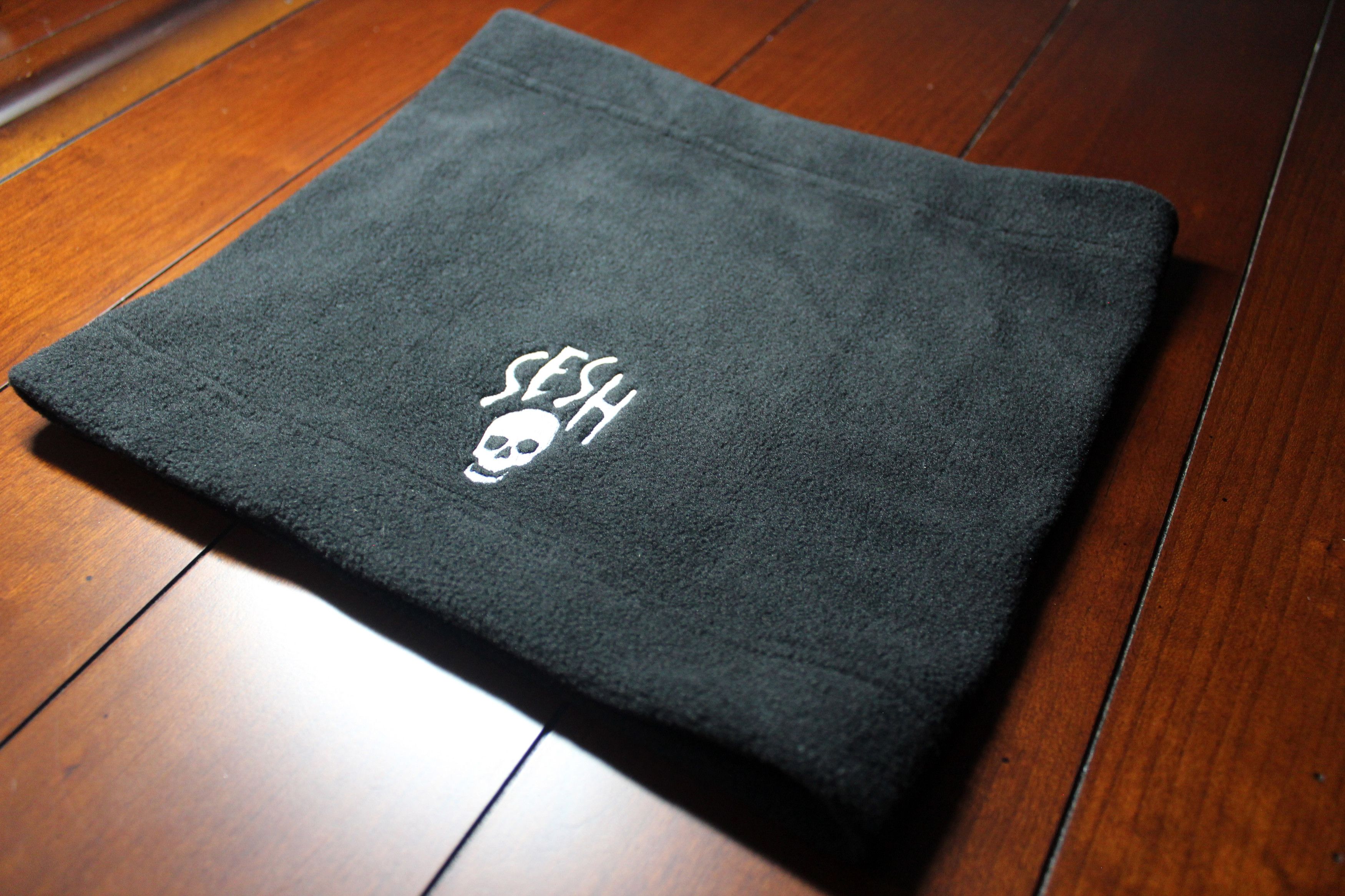Bones × TeamSESH TeamSESH Neck Gaiter / Neck Warmer (Skull Logo) Size ONE SIZE - 2 Thumbnail