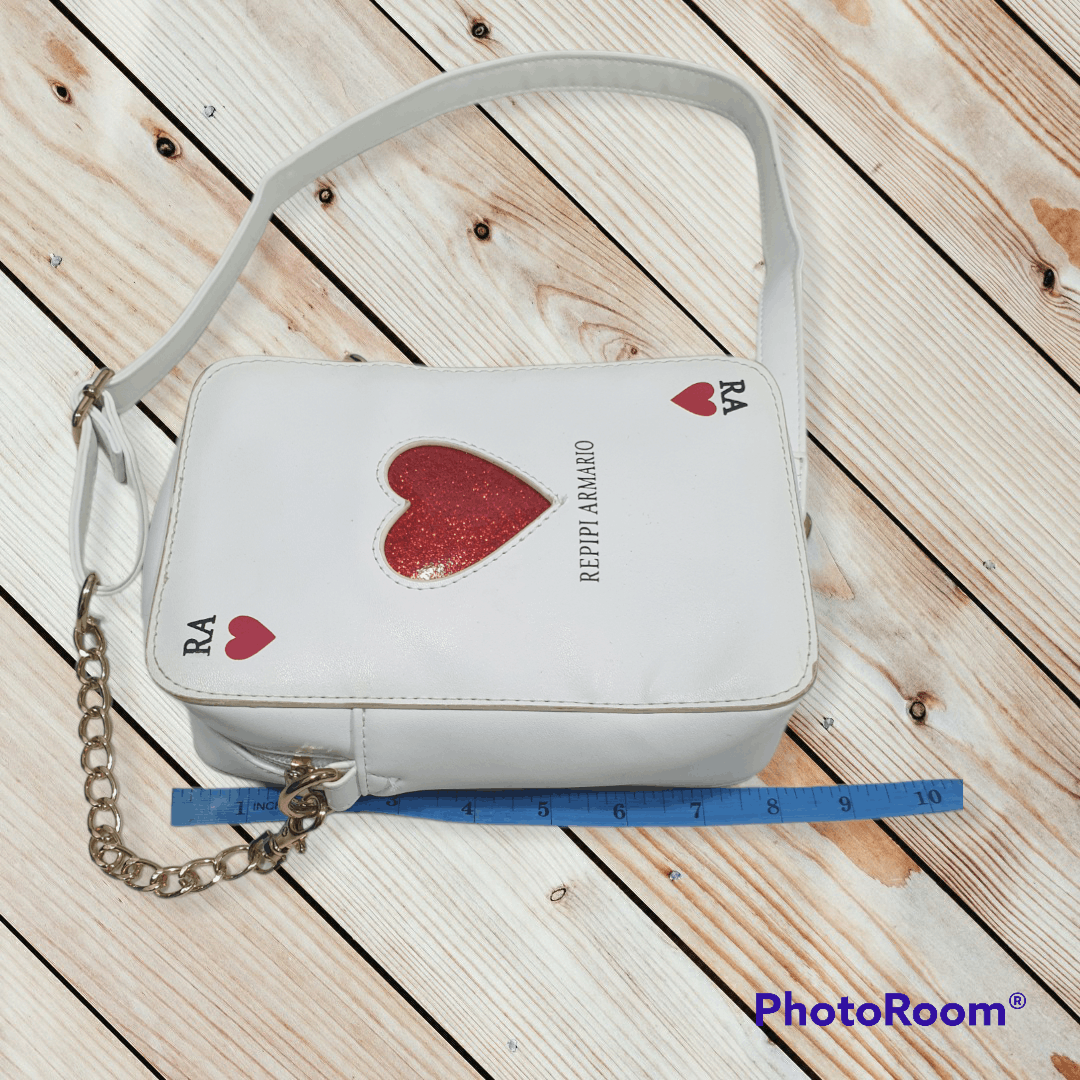 Japanese Brand 💥REPIPI ARMARIO Heart Card Design Sling Bag Size ONE SIZE - 5 Thumbnail