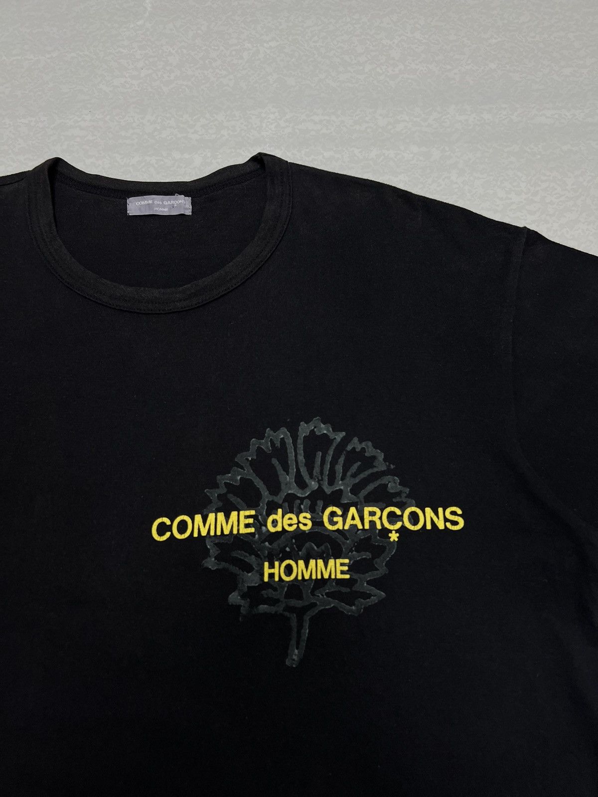 Comme des Garcons Comme des Garcons Homme - 2001 Rare Floral Logo T-Shirt Size US M / EU 48-50 / 2 - 3 Thumbnail