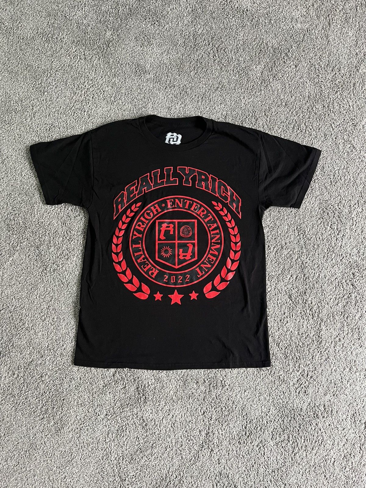 Designer × Streetwear Kankan “Really Rich” #RR university tee