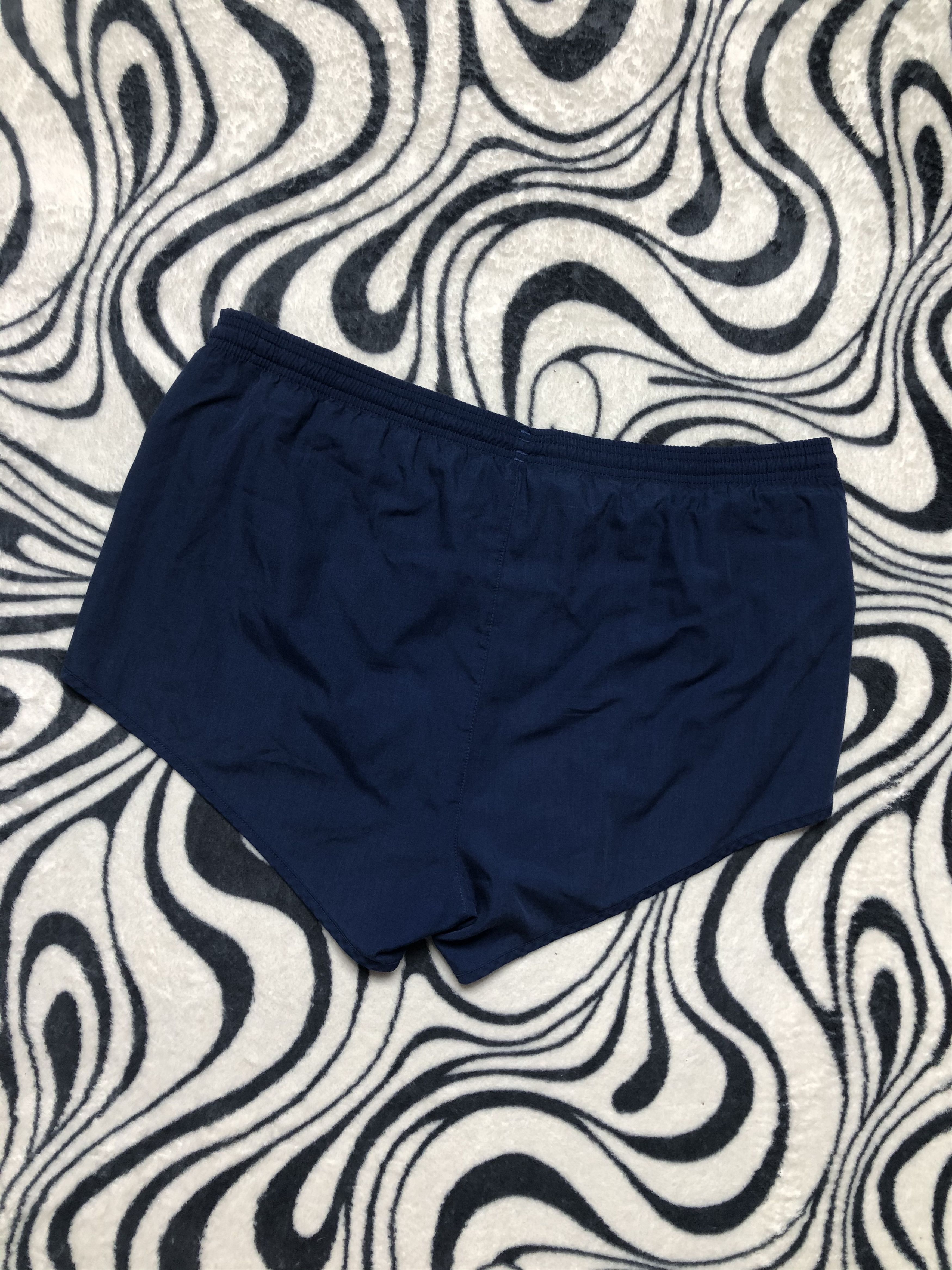 Adidas × Vintage Adidas Vintage Mens Nylon Running Shorts Size US 32 / EU 48 - 5 Thumbnail