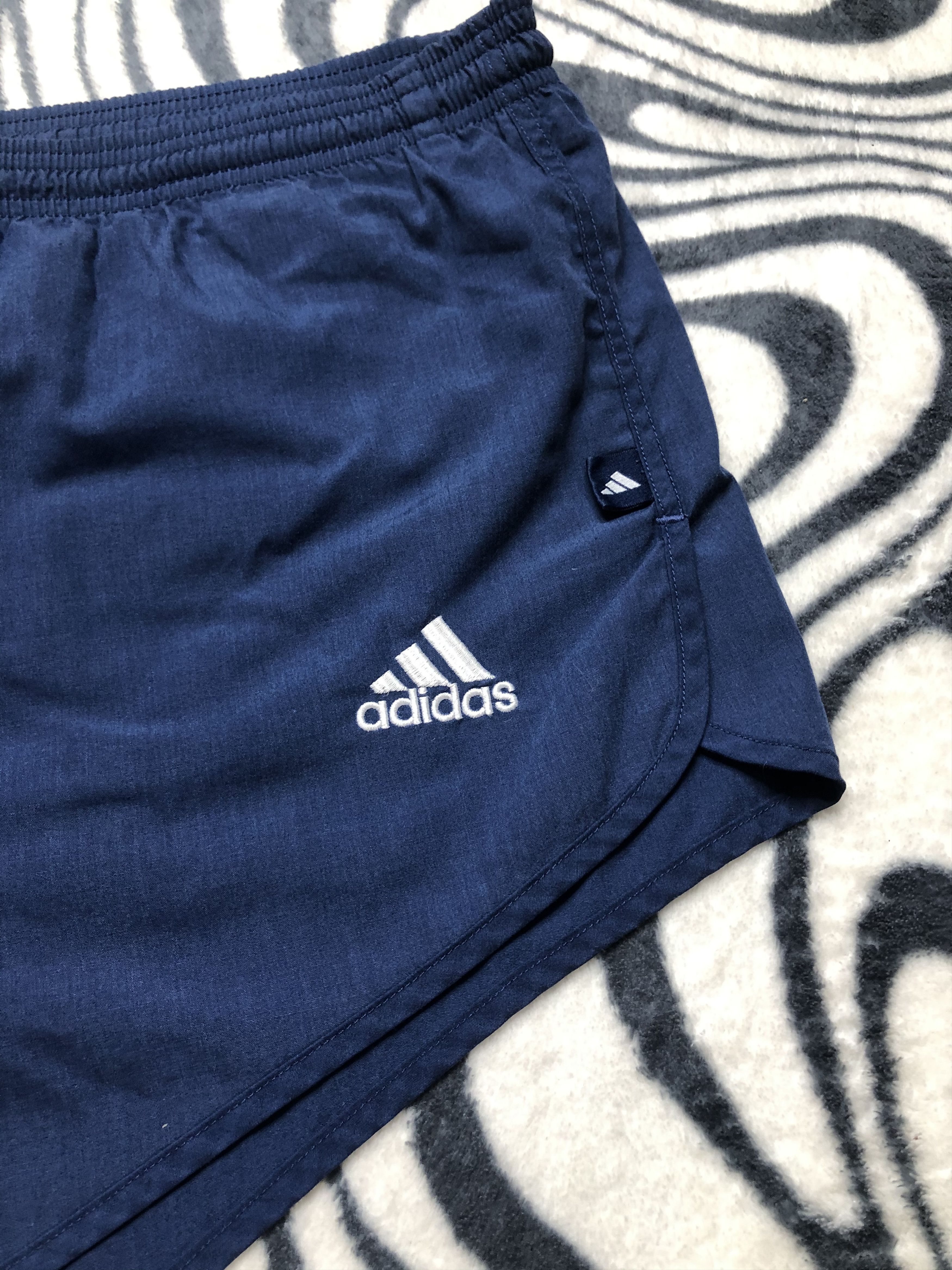 Adidas × Vintage Adidas Vintage Mens Nylon Running Shorts Size US 32 / EU 48 - 2 Thumbnail