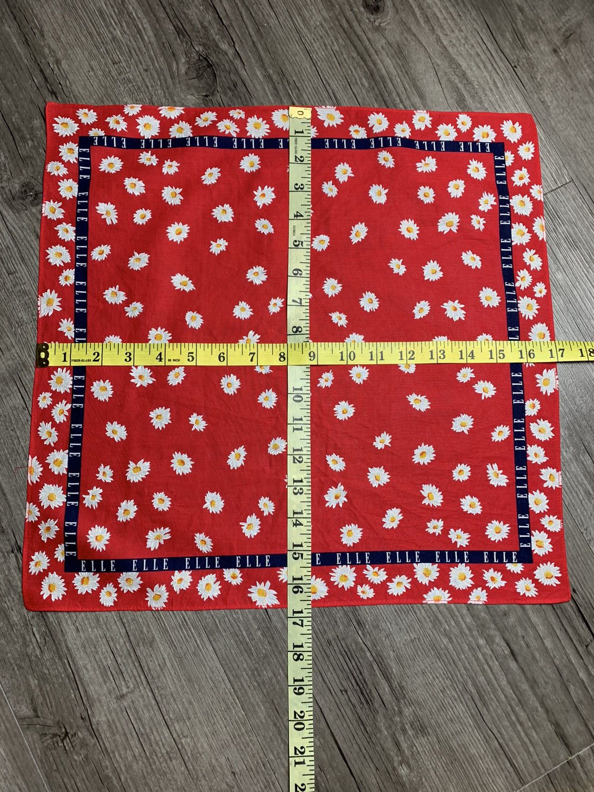 Vintage Elle Handkerchief/Neckerchief/Bandana Size ONE SIZE - 5 Thumbnail