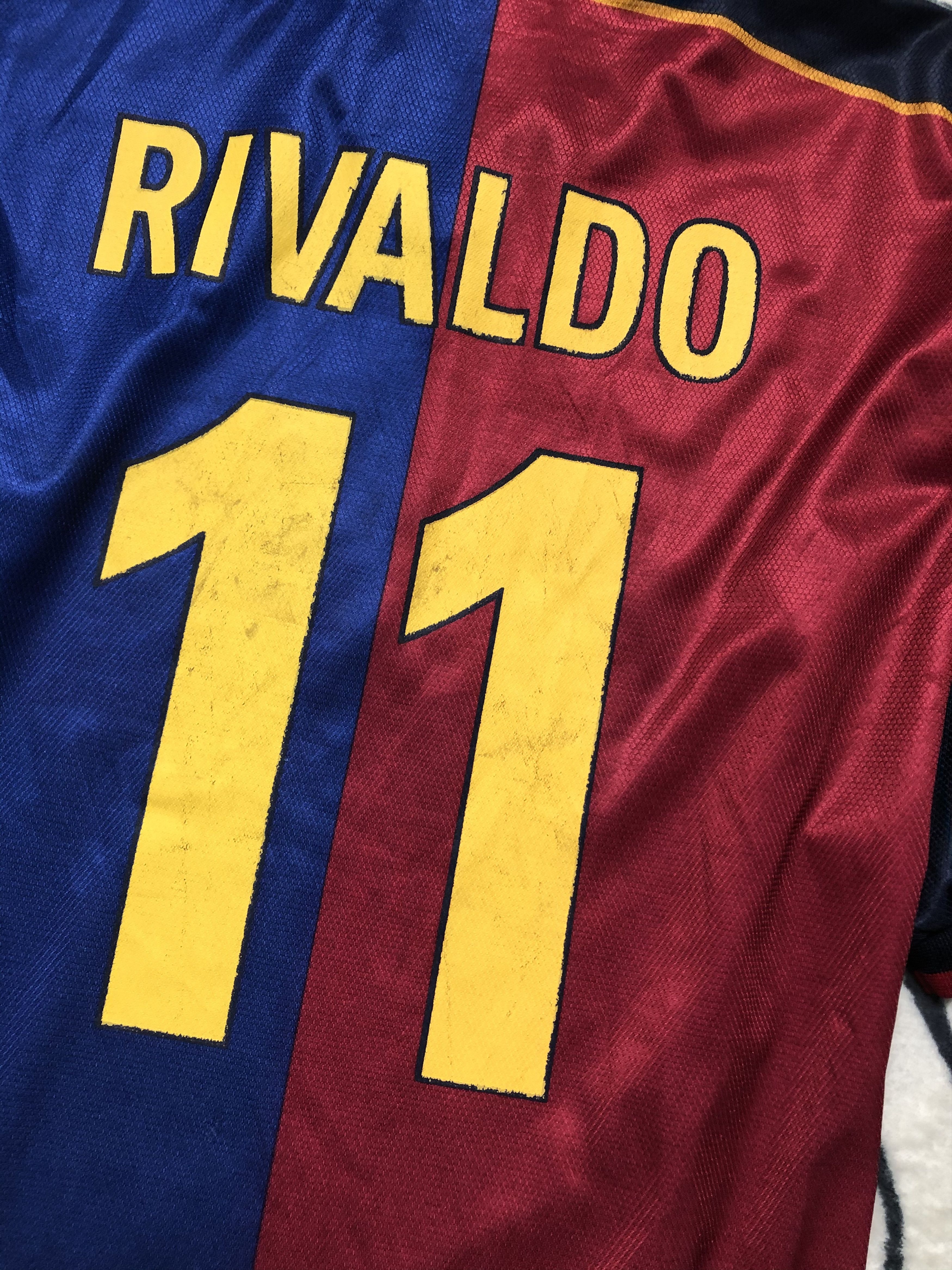 Vintage F.C. Barcelona "Rivaldo" 1999 Vintage Soccer Jersey T-shirt Size US XL / EU 56 / 4 - 9 Thumbnail