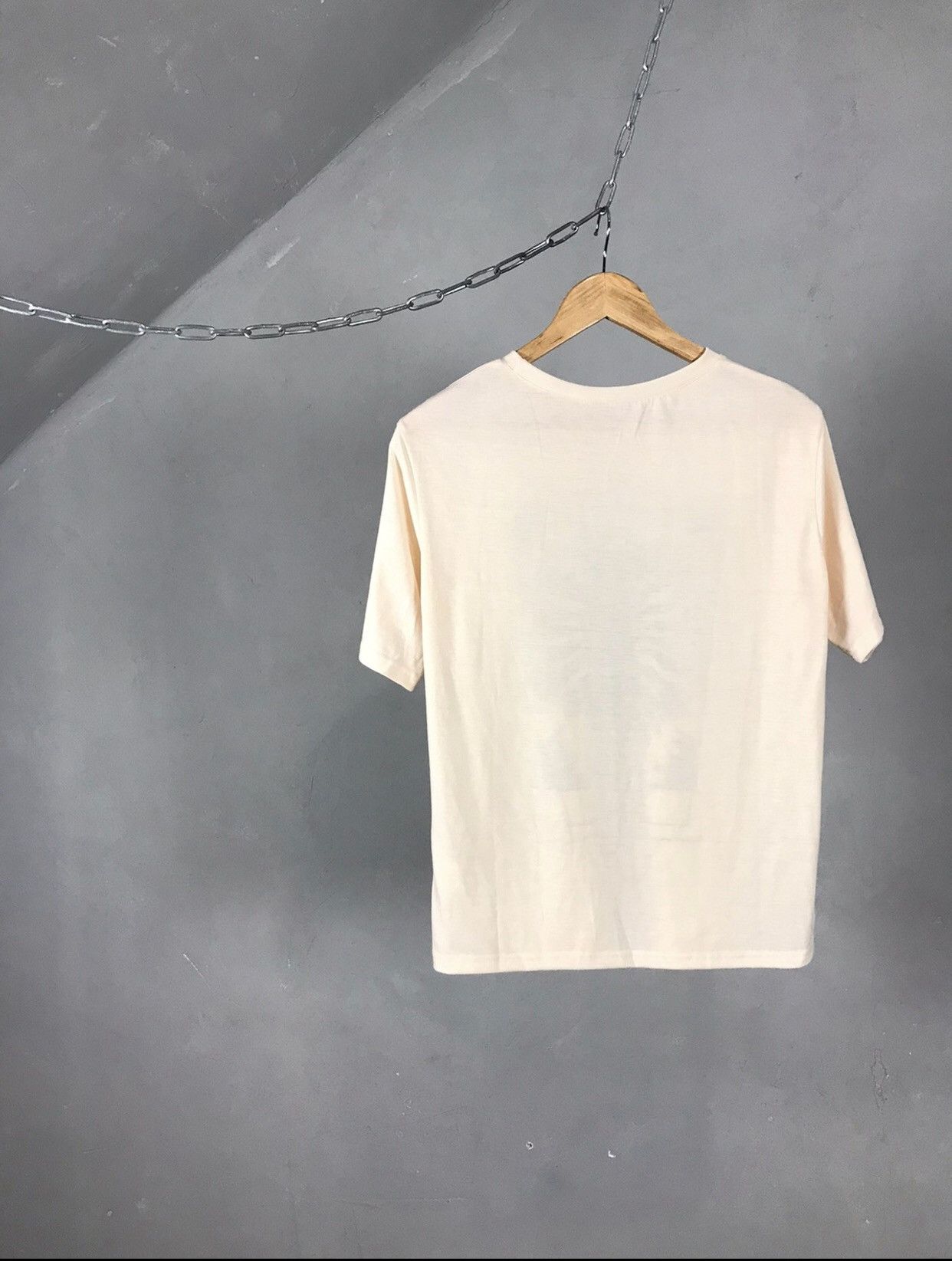 Other Future Is In Your Hands Art Streetwear Tee Size US XS / EU 42 / 0 - 6 Thumbnail
