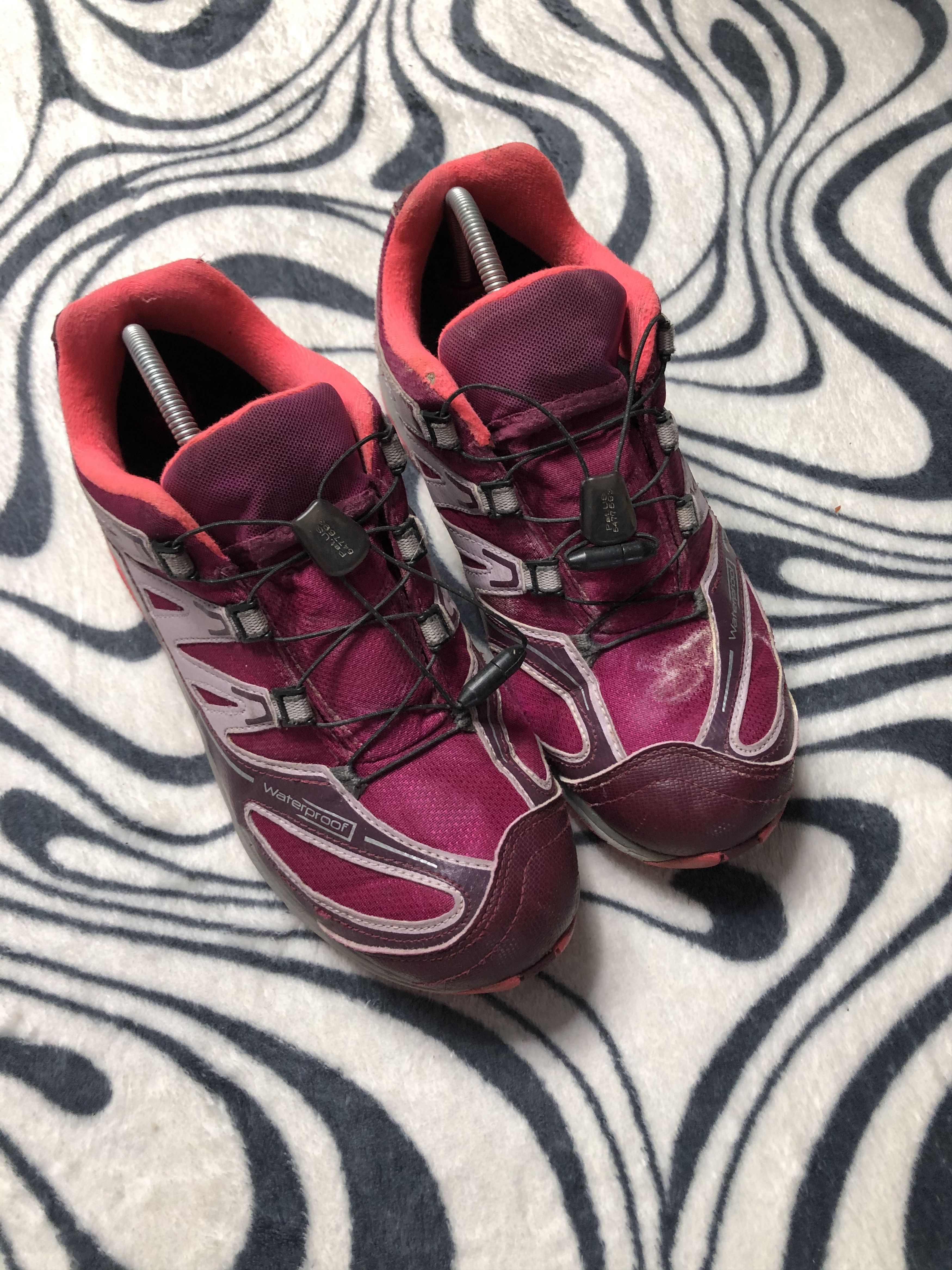 Salomon × Vintage Salomon Waterproof Shoes Hiking Size 5.5 Size US 5.5 / EU 38 - 2 Thumbnail