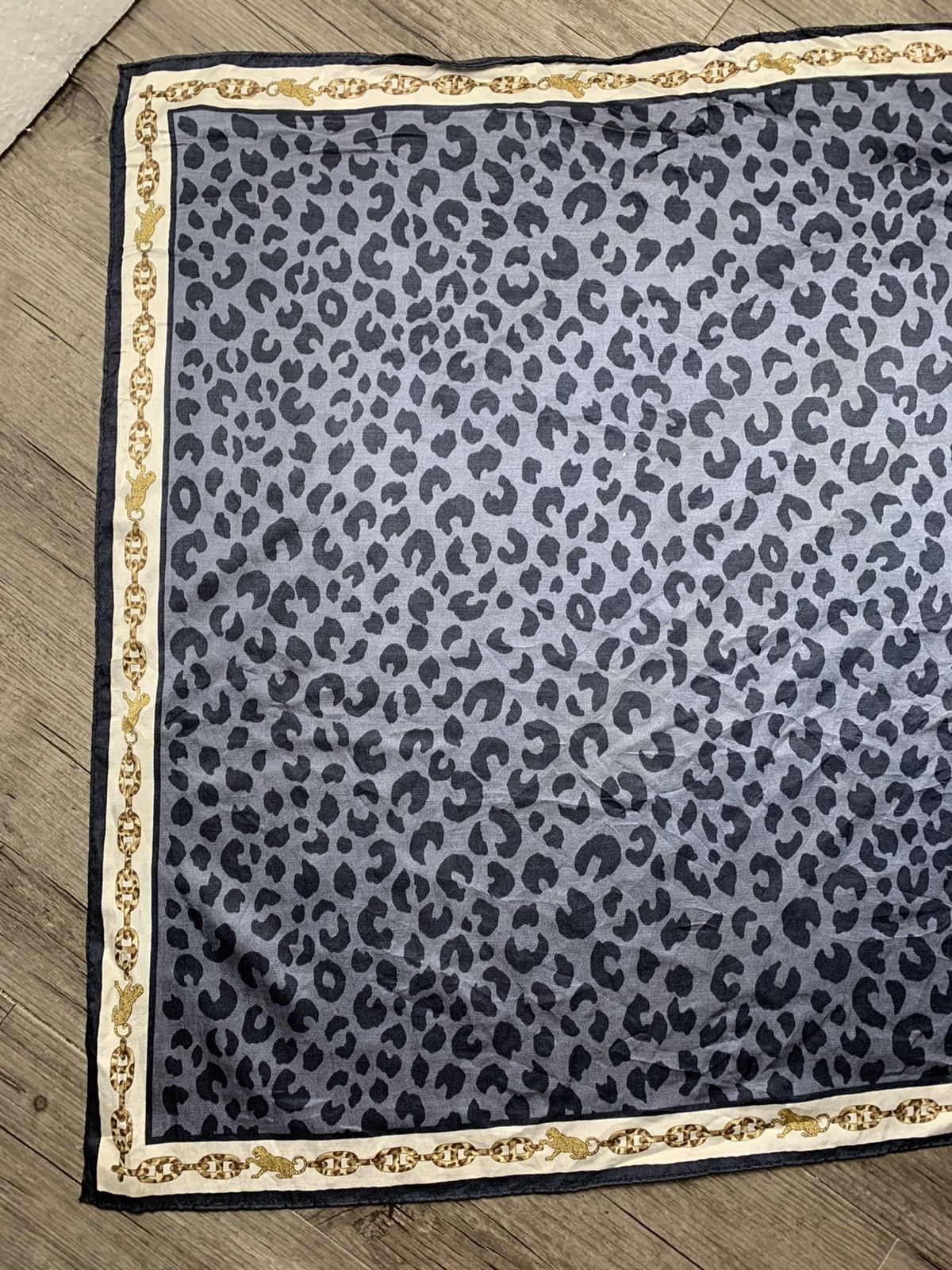 Vintage Art Style Handkerchief Bandana Neckerchief Size ONE SIZE - 5 Thumbnail