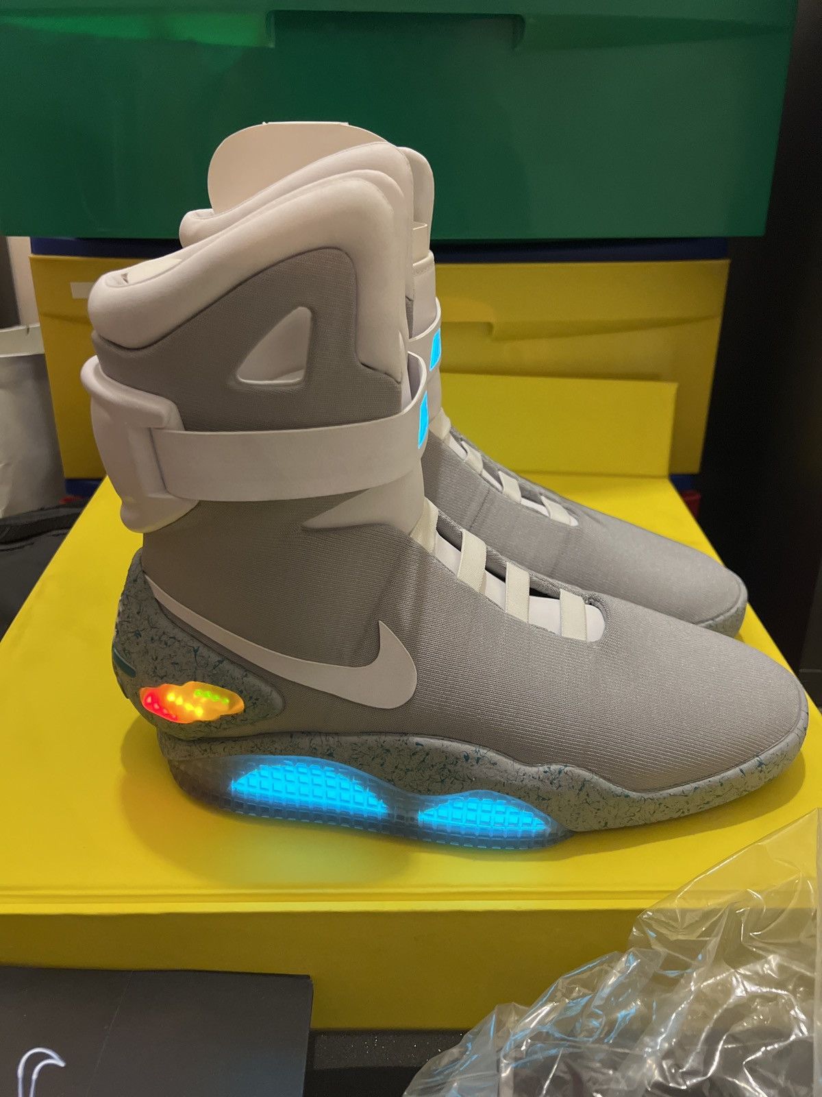 Air mags outlet size 13