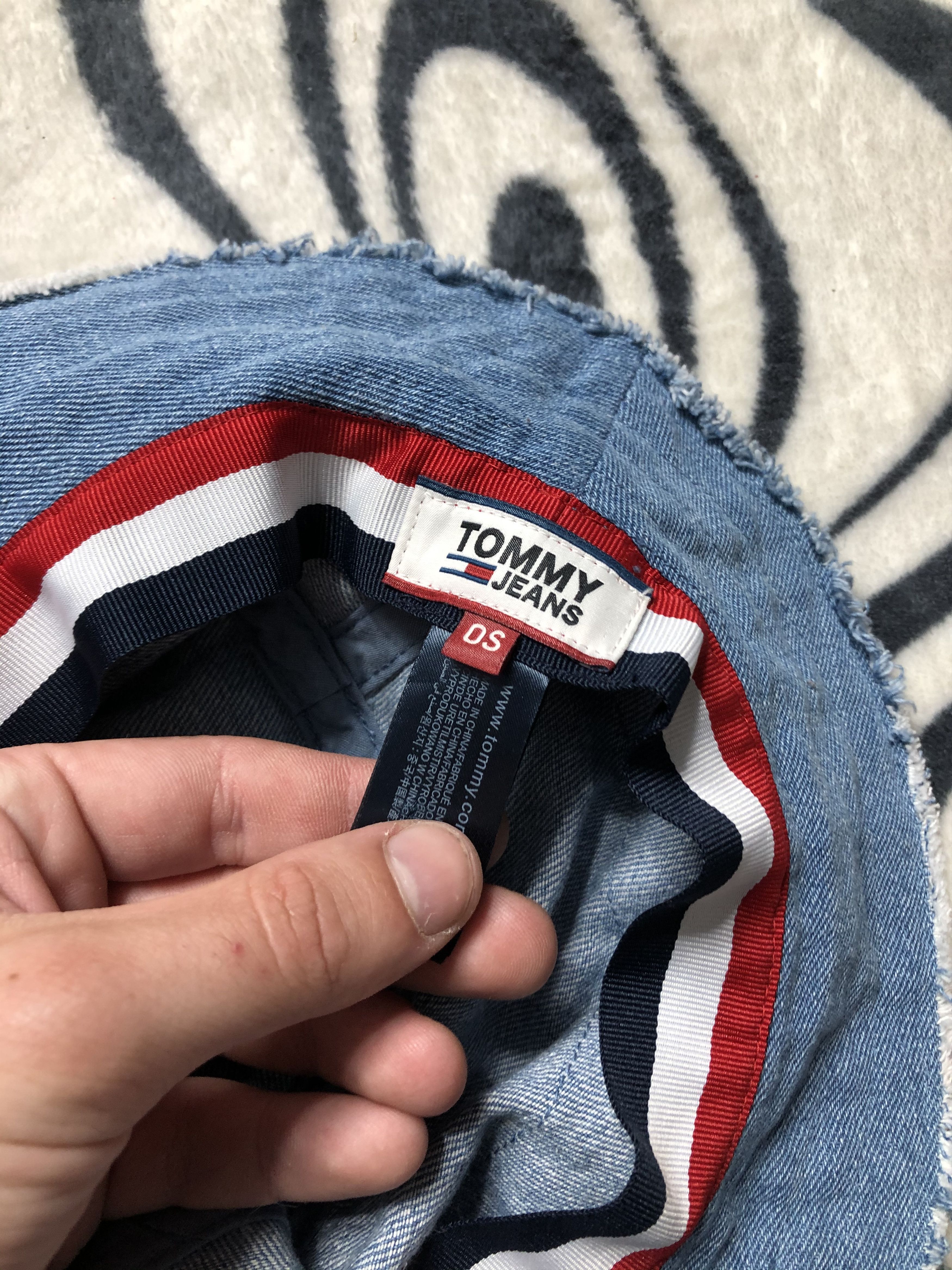 Tommy Hilfiger Tommy Jeans Denim Bucket Hat Size ONE SIZE - 2 Thumbnail