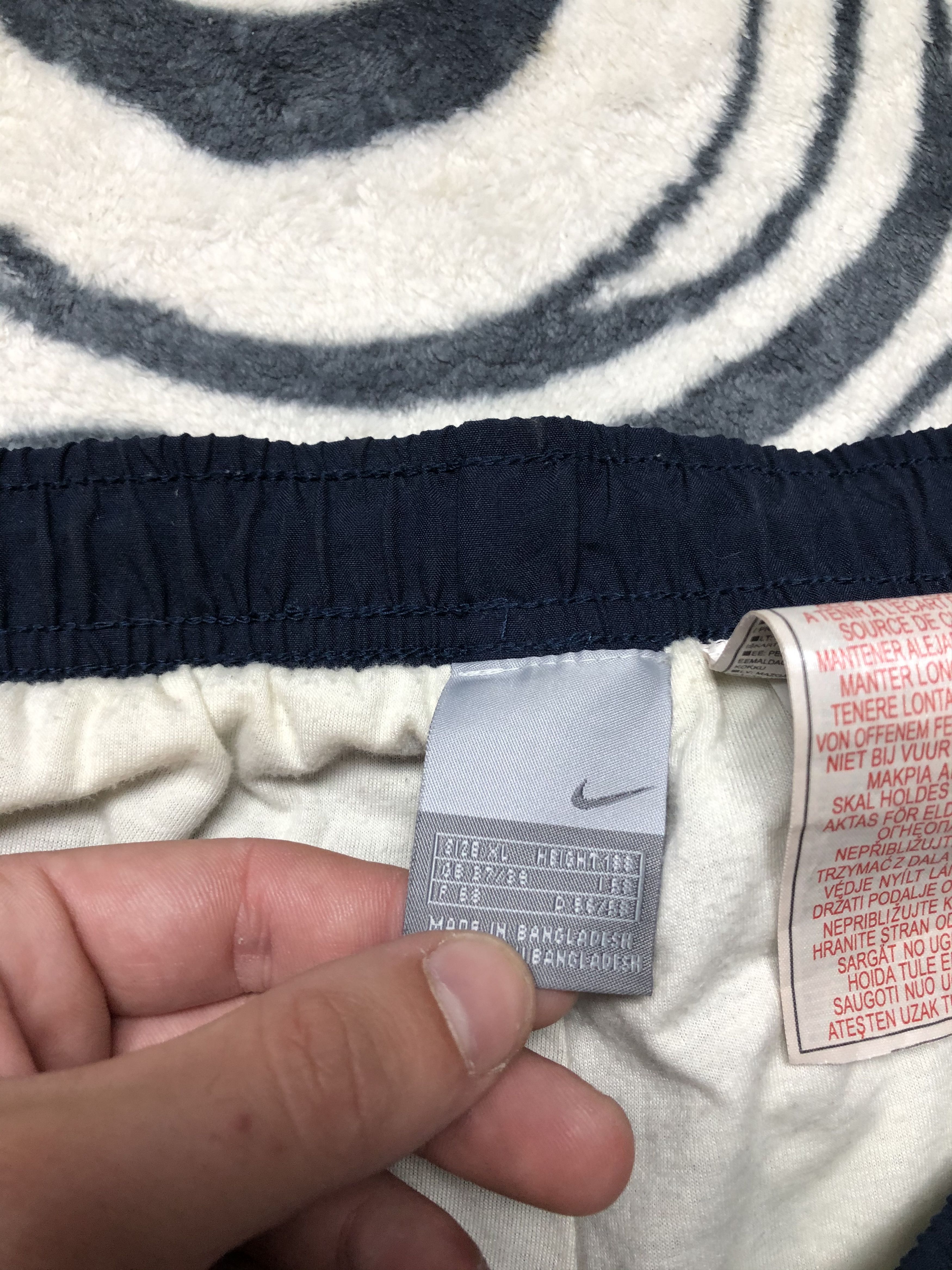 Nike Nike Vintage Mens Nylon Pants Drill Y2K Size US 36 / EU 52 - 4 Thumbnail