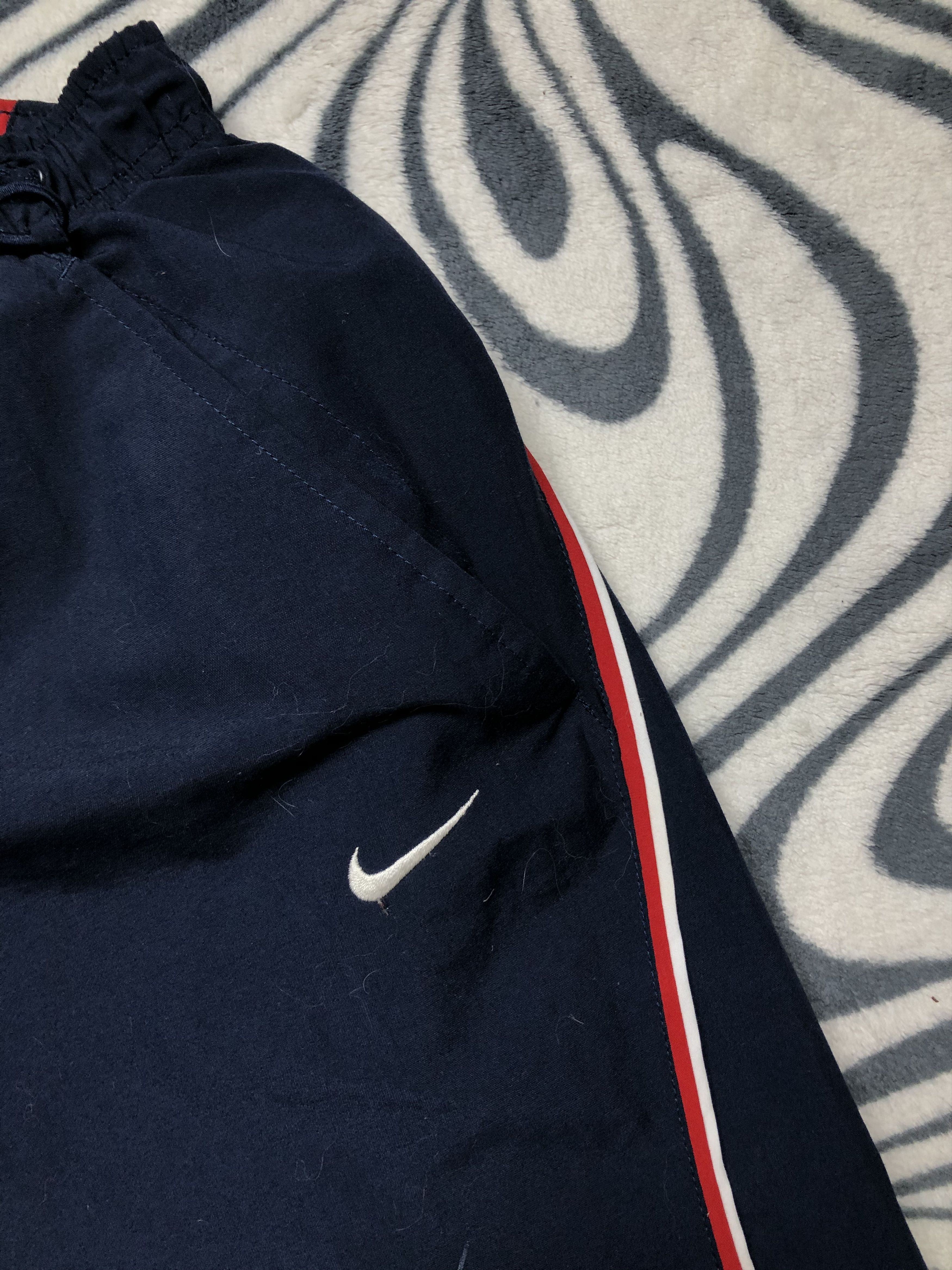 Nike Nike Vintage Mens Nylon Pants Drill Y2K Size US 36 / EU 52 - 2 Thumbnail