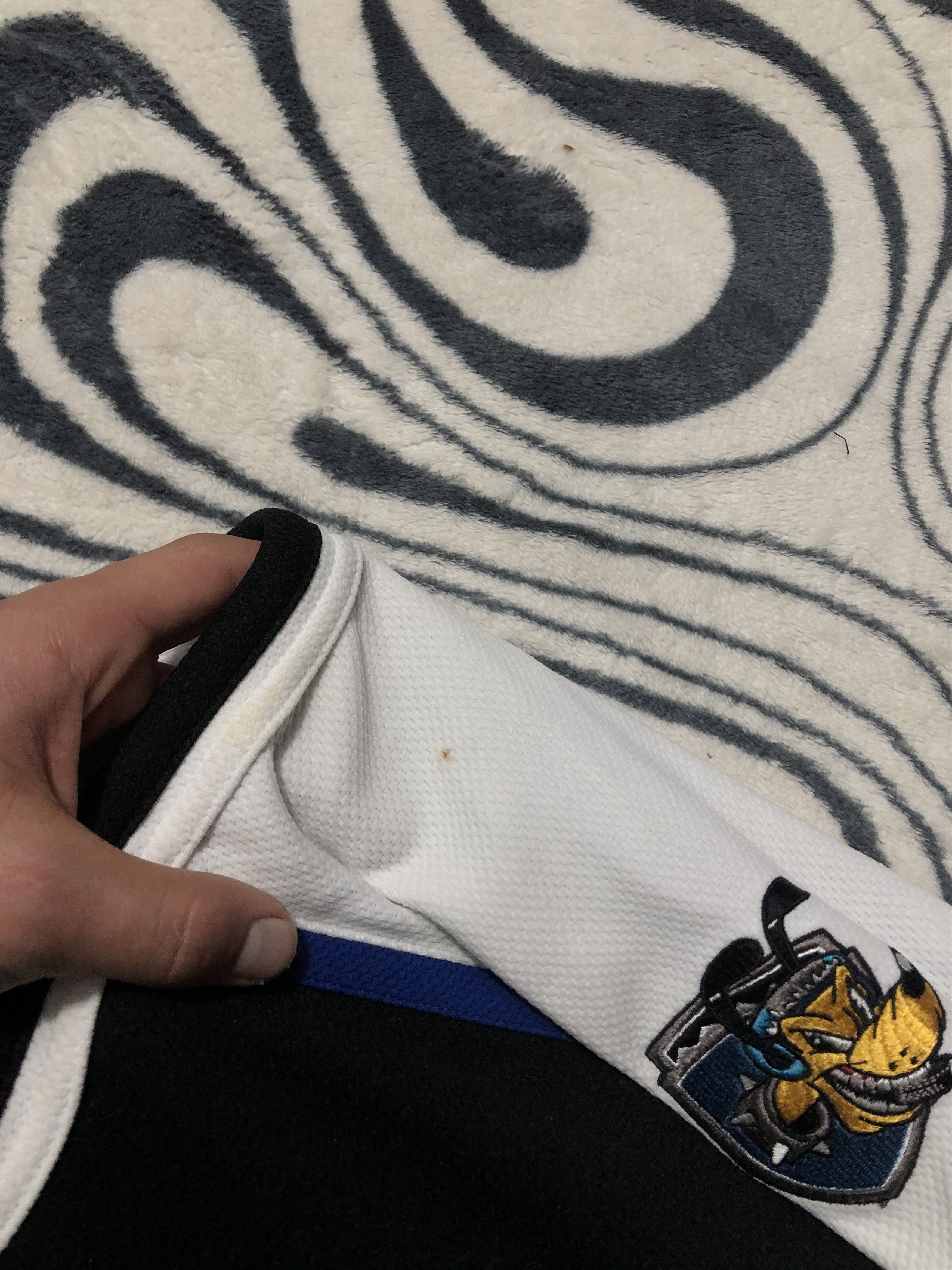 Disney Warner Bros Vintage Pluto K9 Jersey Hockey Size US XXL / EU 58 / 5 - 4 Thumbnail