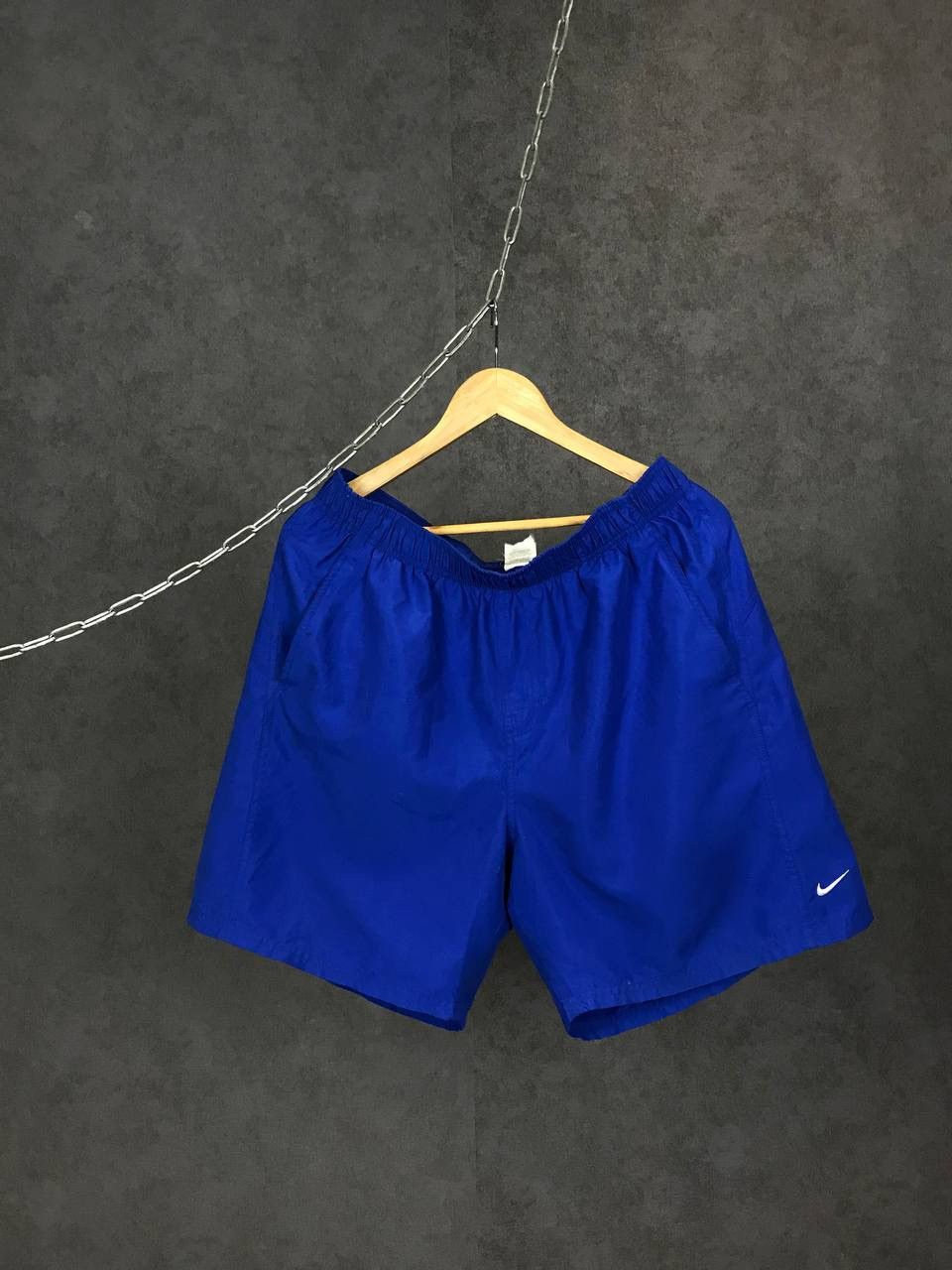 Other Nike swoosh streetwear vintage shorts Size US 36 / EU 52 - 1 Thumbnail