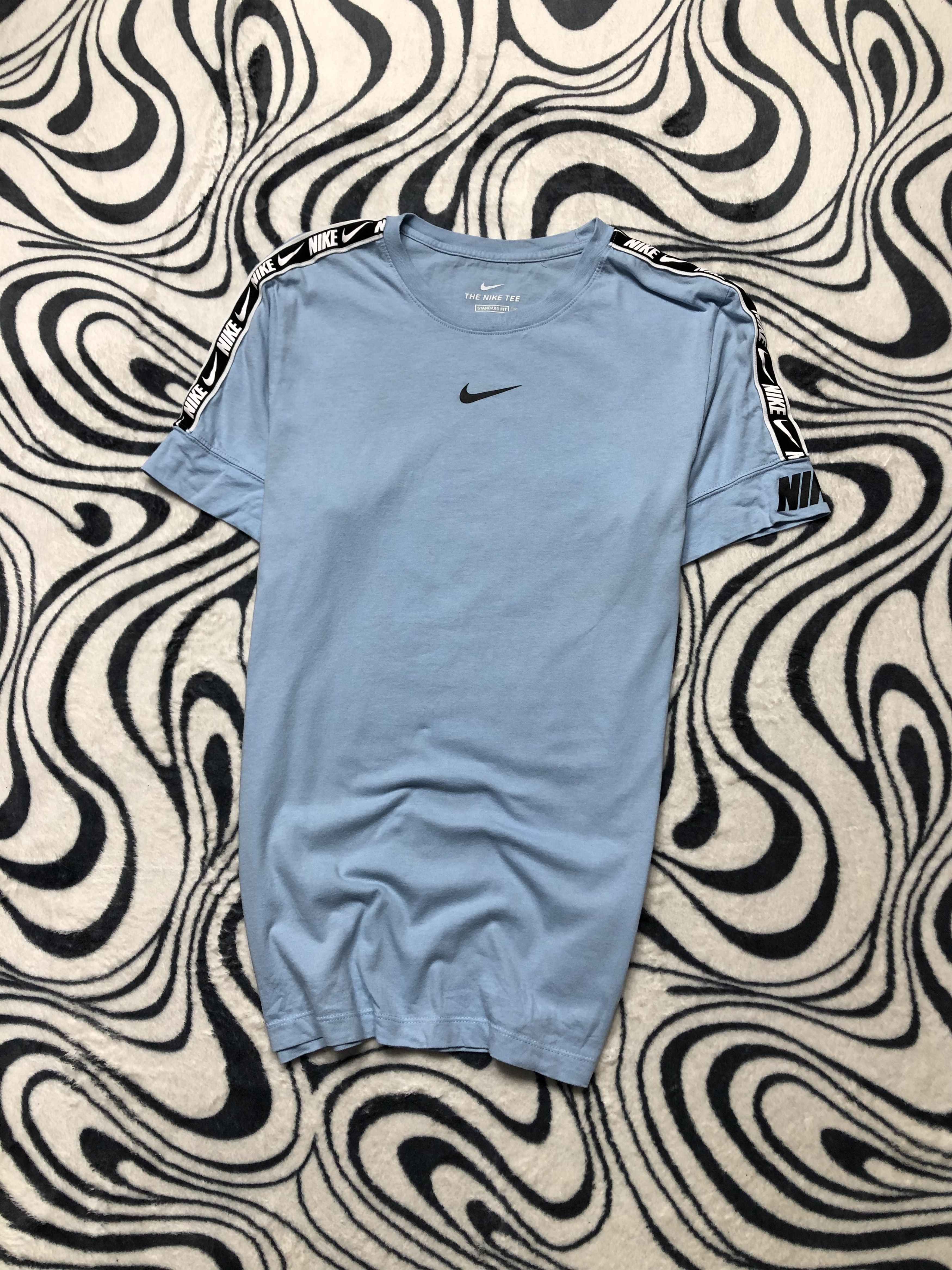 Nike Nike Mens T-Shirt Tee Center Swoosh Size US S / EU 44-46 / 1 - 1 Thumbnail