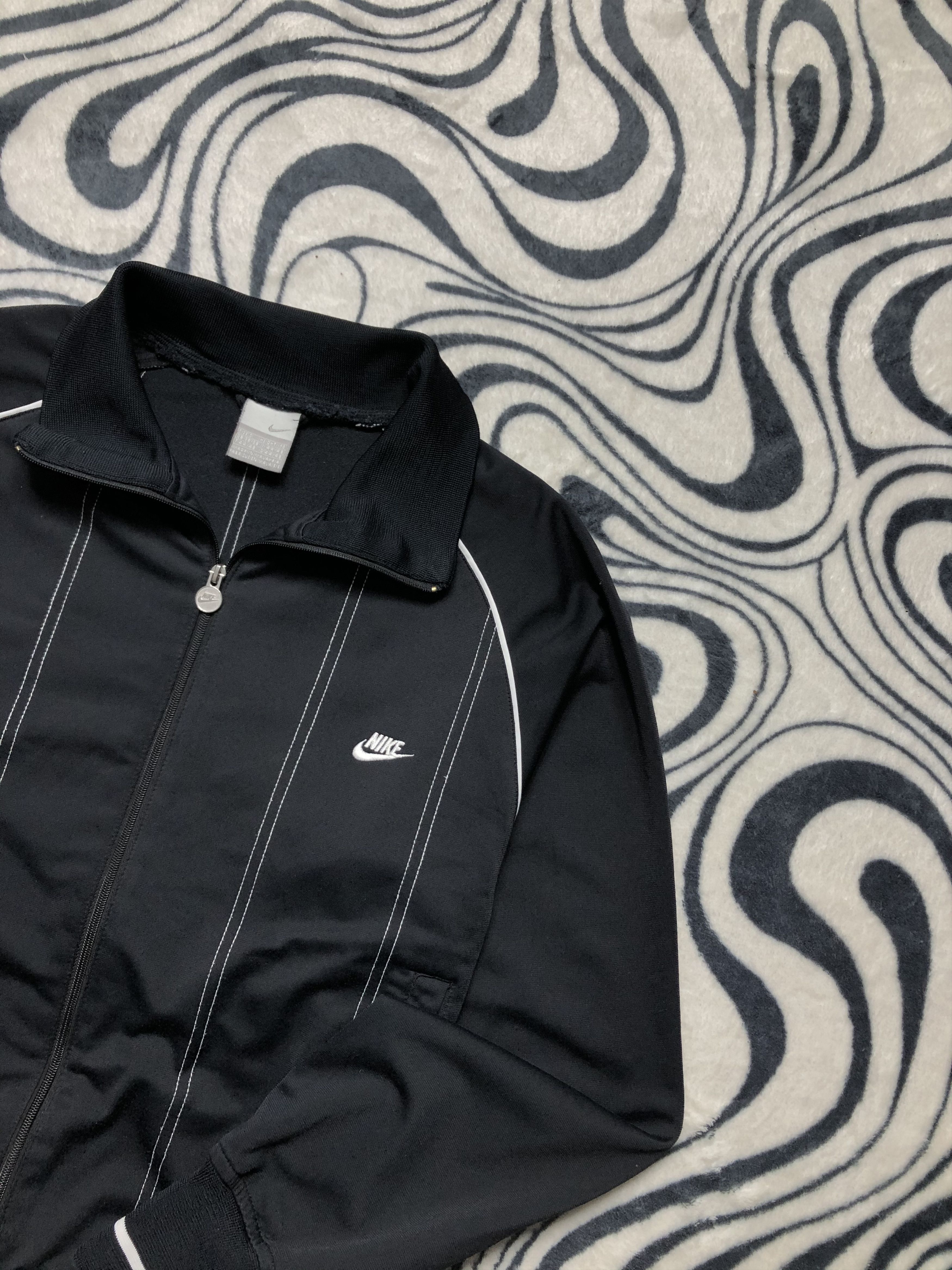 Nike Nike Vintage Mens Track Top Jacket Size US S / EU 44-46 / 1 - 2 Thumbnail