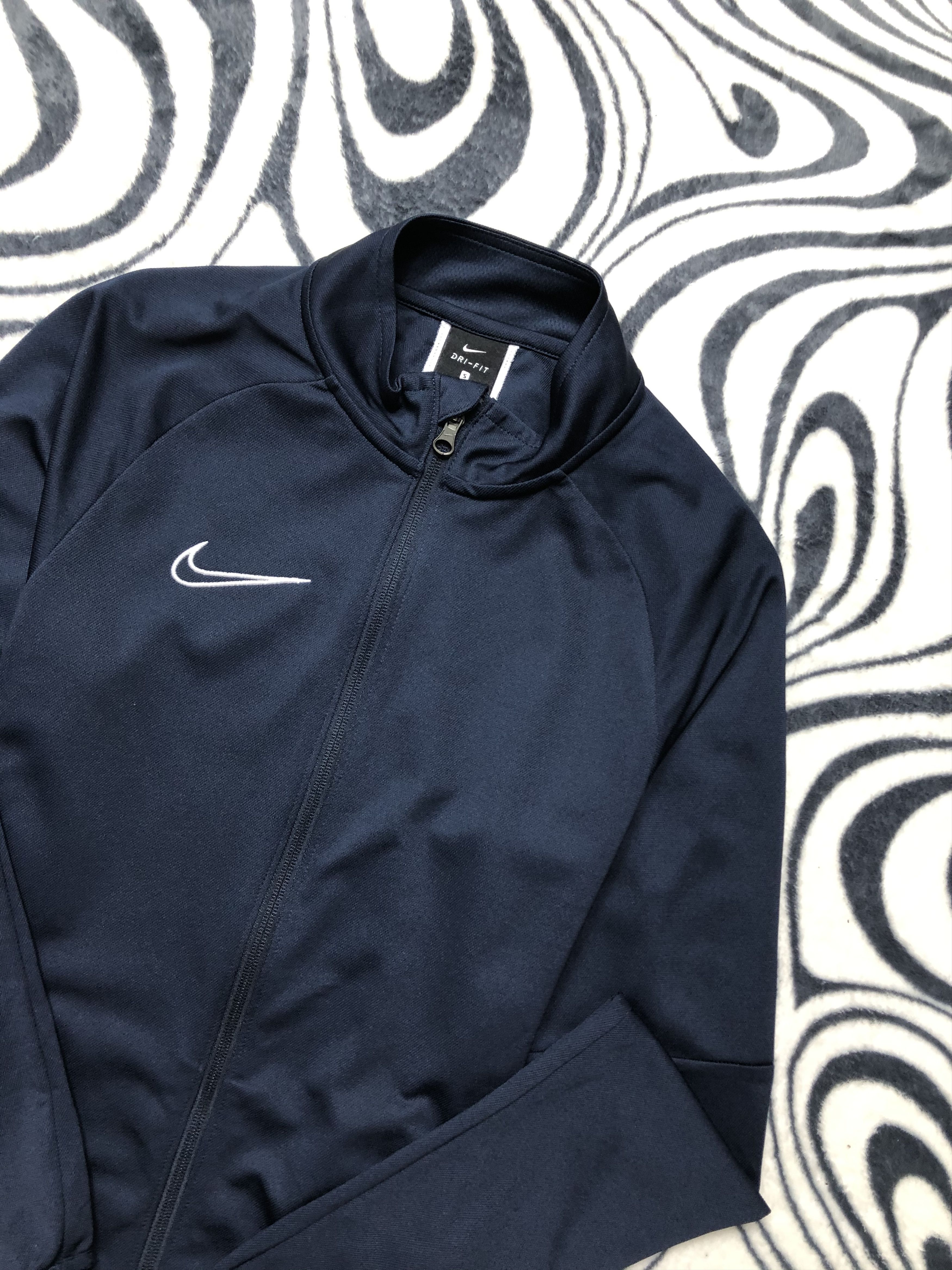 Nike Nike Vintage Mens Track Top Jacket Dri Fit Y2K Size US S / EU 44-46 / 1 - 2 Thumbnail