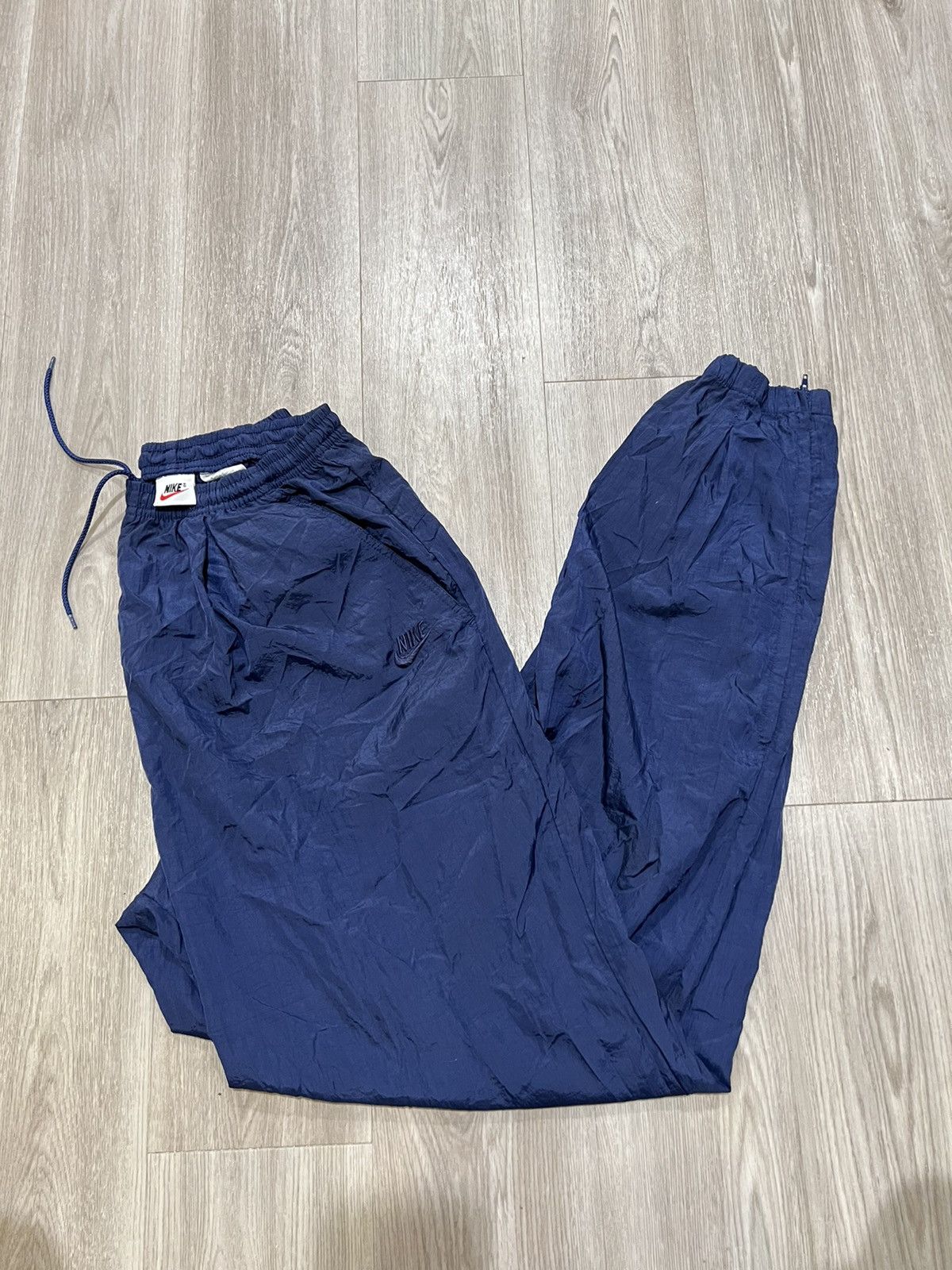 Nike × Vintage Vintage Nike Track Pants Embroidered Joggers Nylon Medium Size US 32 / EU 48 - 1 Thumbnail