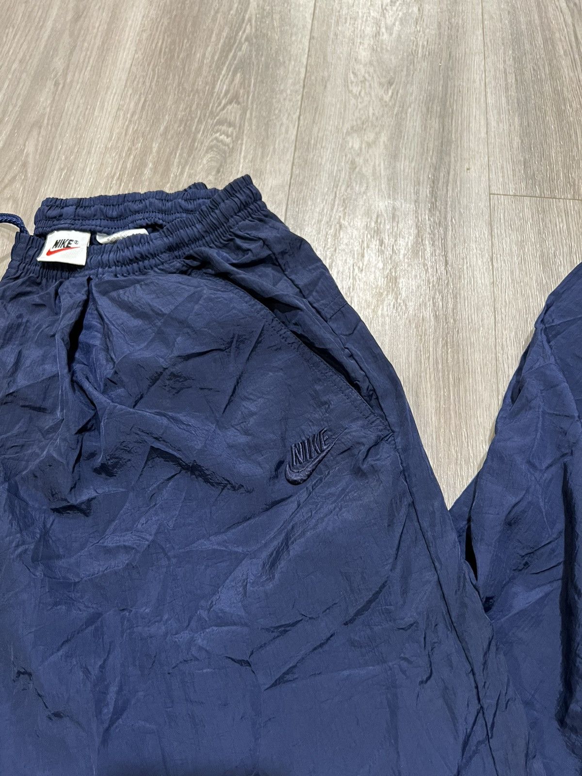 Nike × Vintage Vintage Nike Track Pants Embroidered Joggers Nylon Medium Size US 32 / EU 48 - 2 Thumbnail