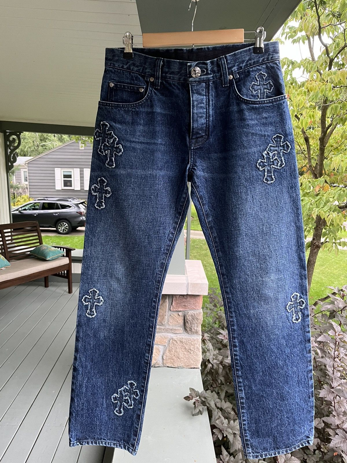Patched Chrome Cross Jeans – Elysium